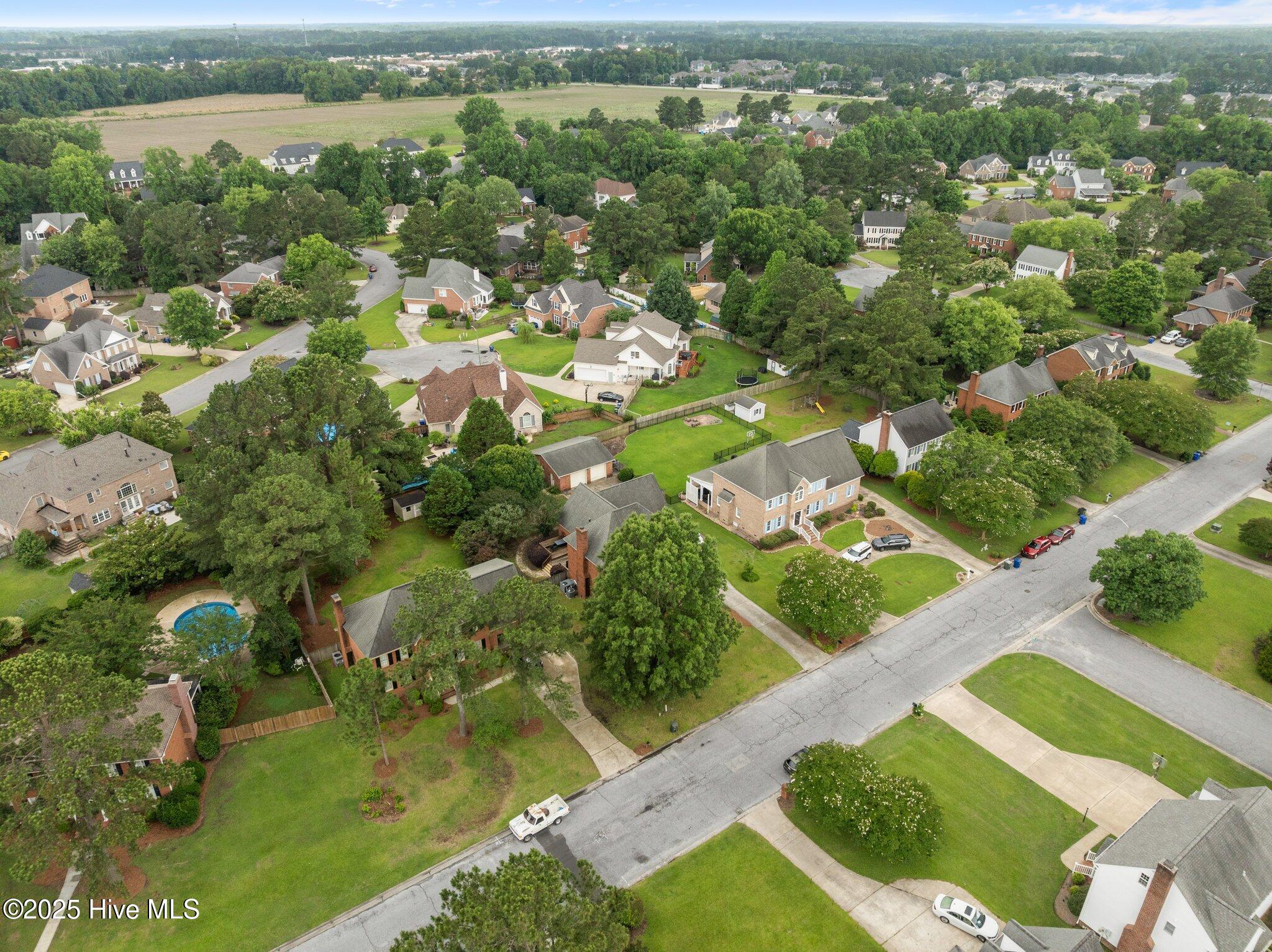 1702 Woodwind Drive Property Photo 7