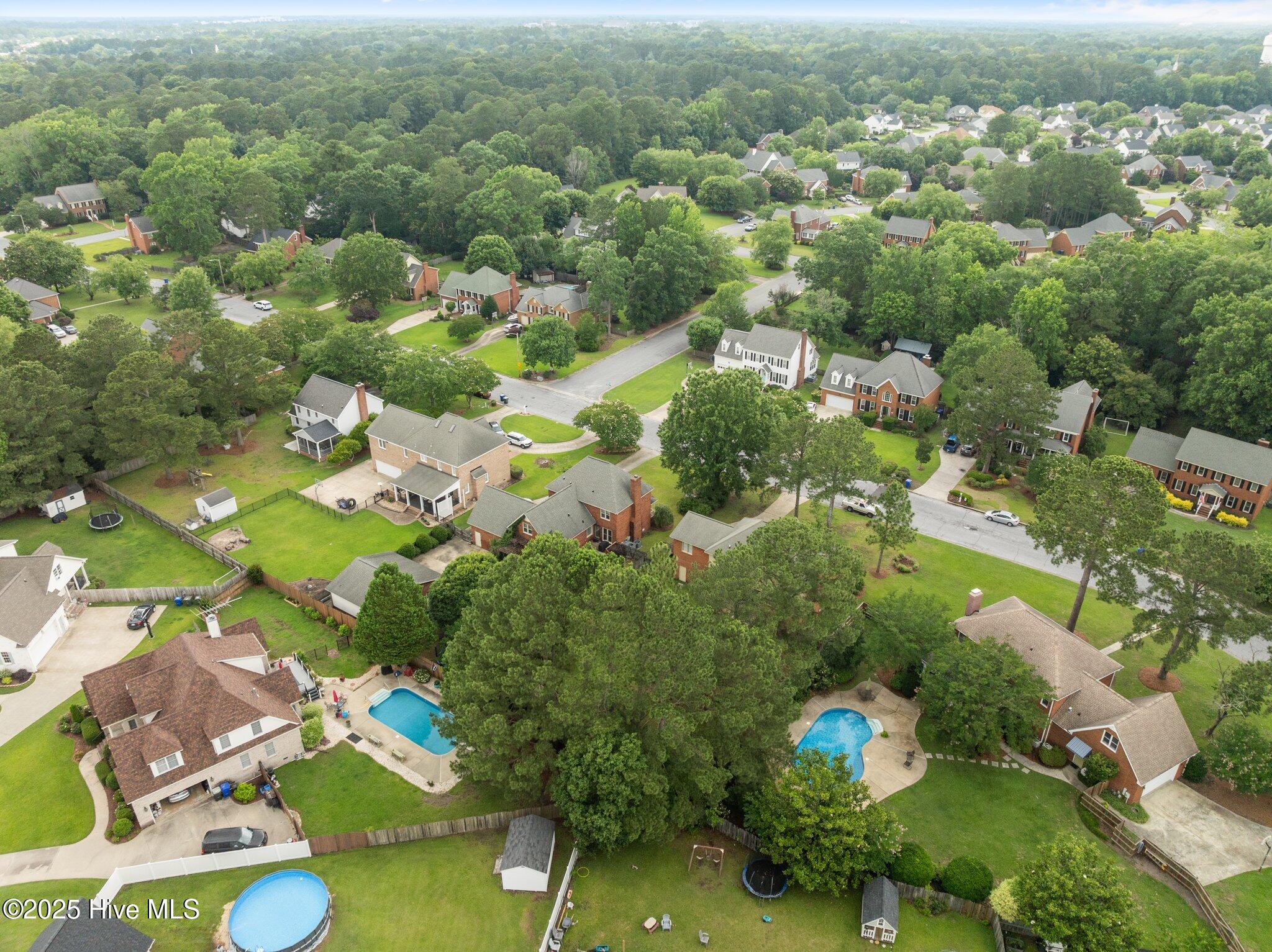 1702 Woodwind Drive Property Photo 10