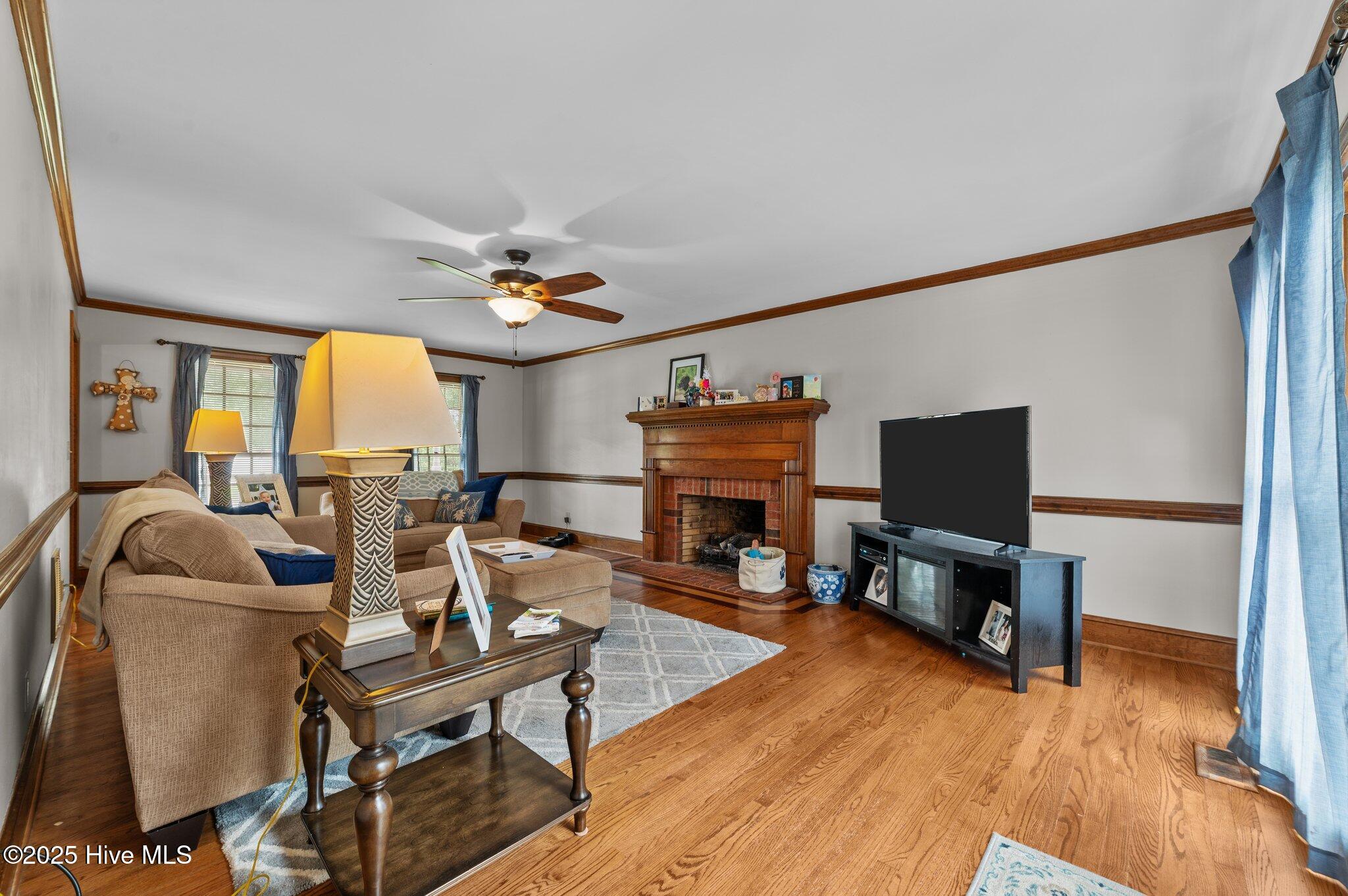 1702 Woodwind Drive Property Photo 16