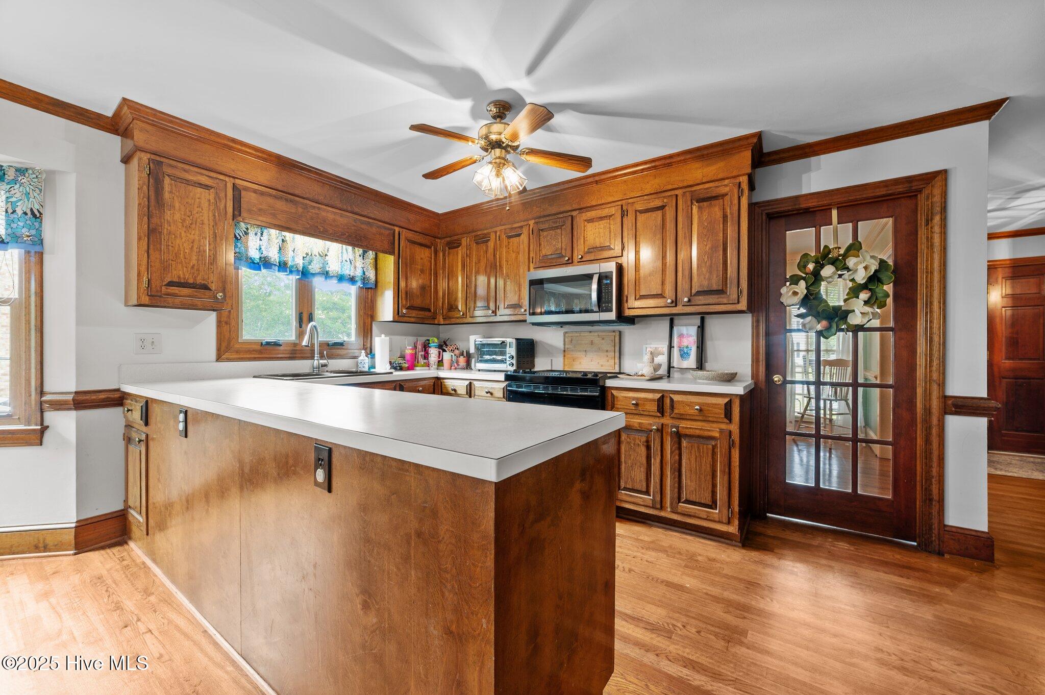 1702 Woodwind Drive Property Photo 17