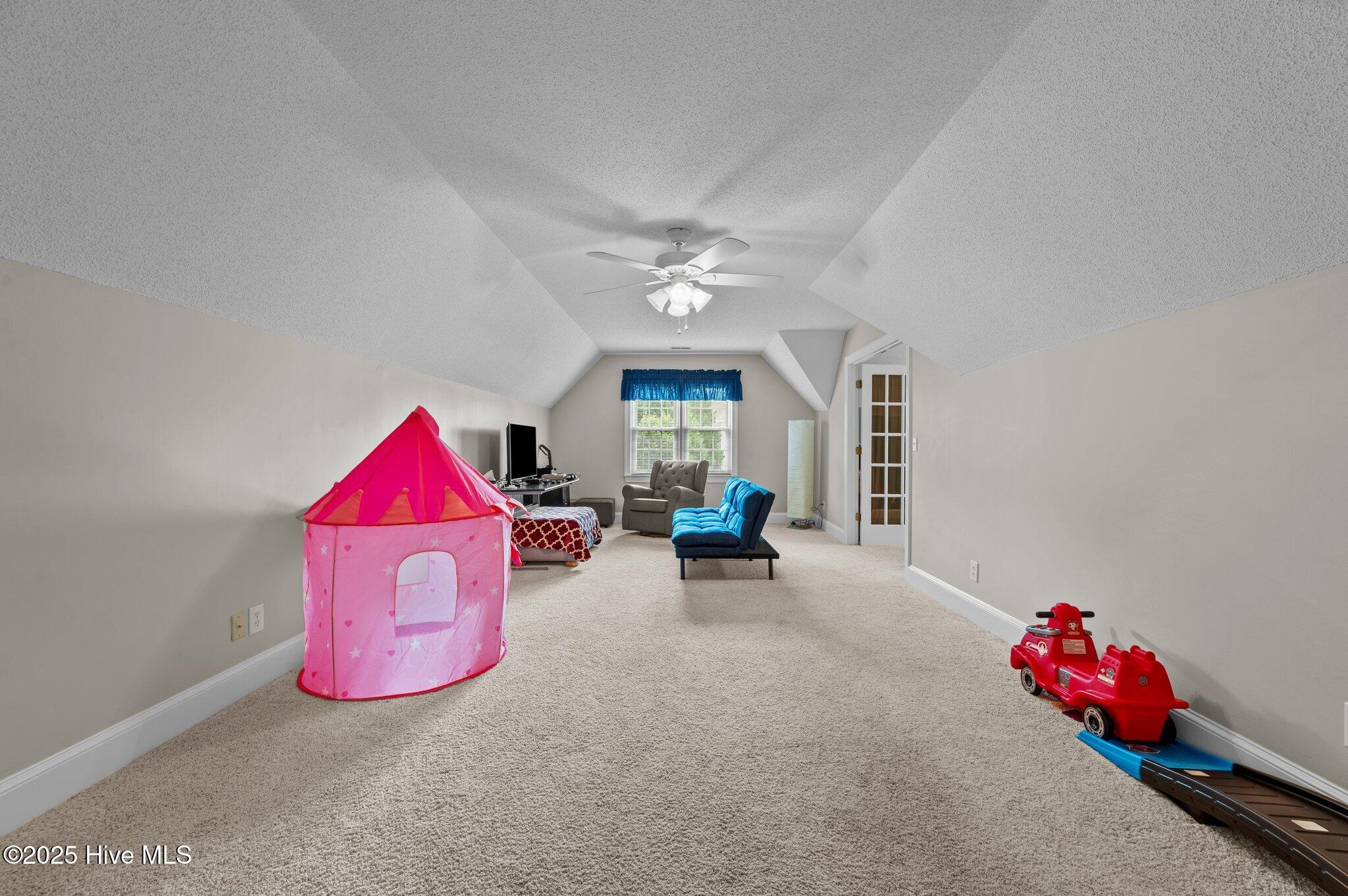 1702 Woodwind Drive Property Photo 37