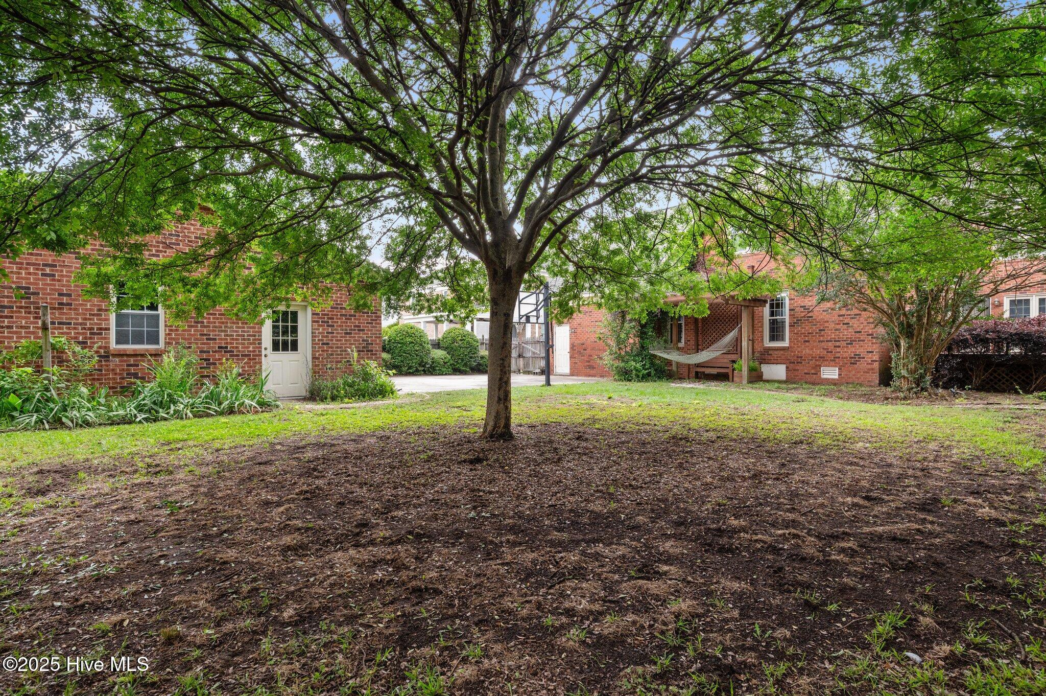 1702 Woodwind Drive Property Photo 47