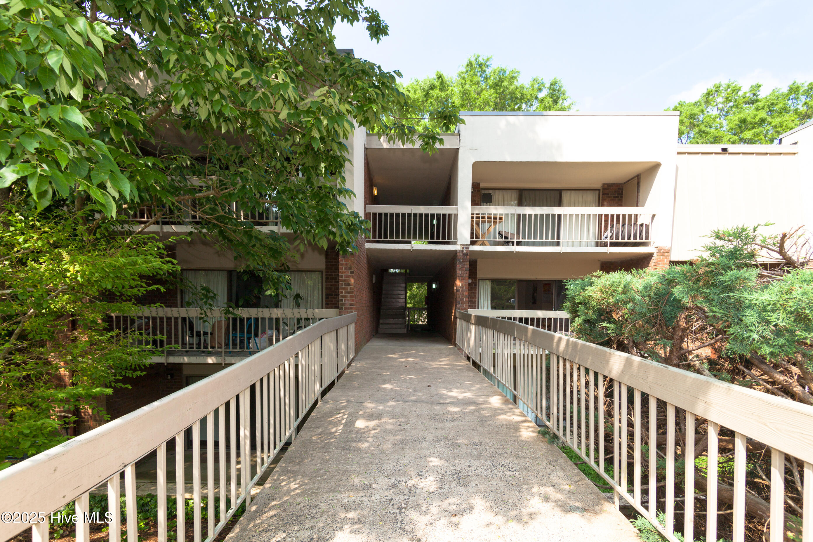 500 Umstead Drive 304c Property Photo 1