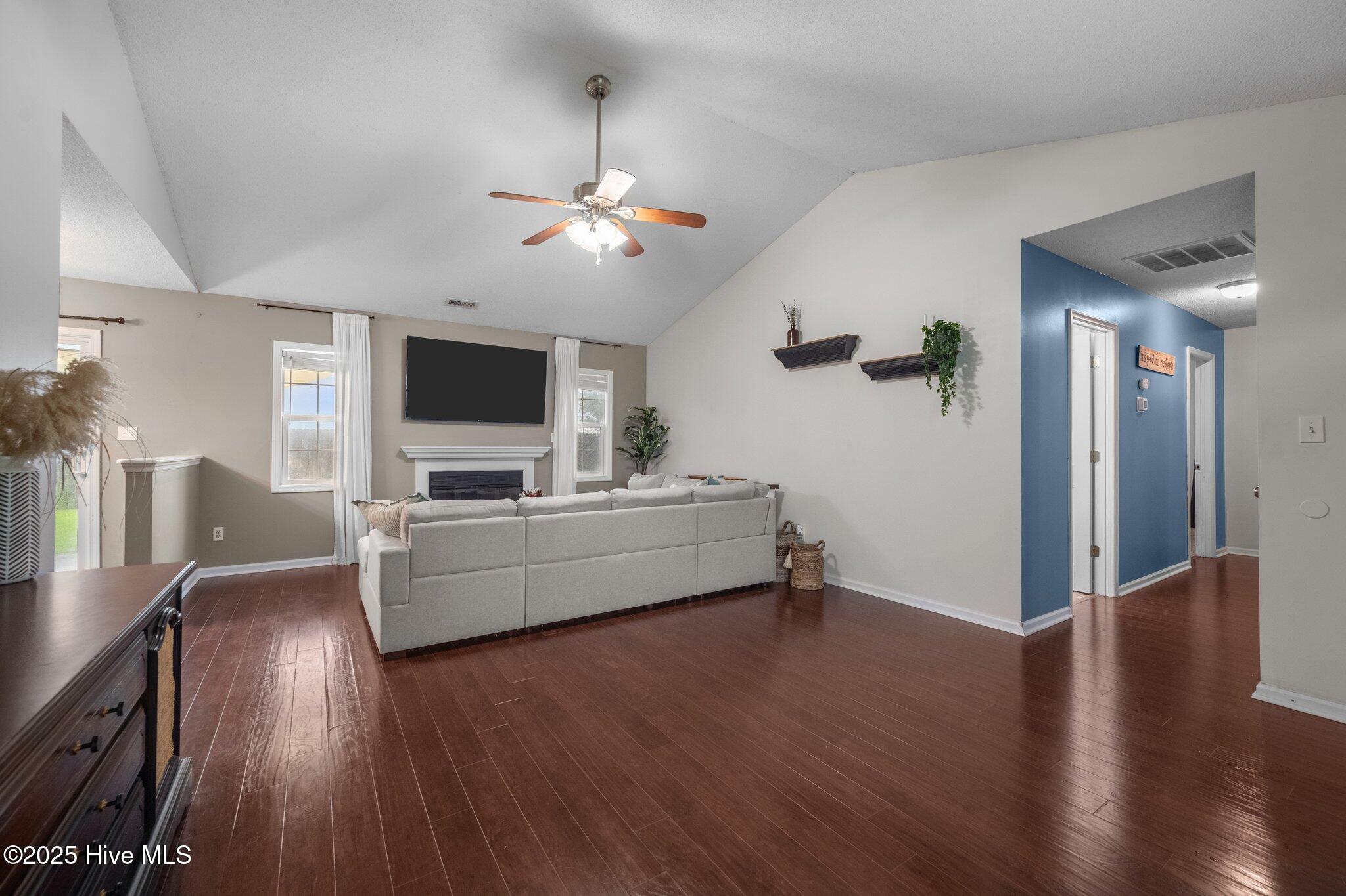 302 Mertz Court Property Photo 11