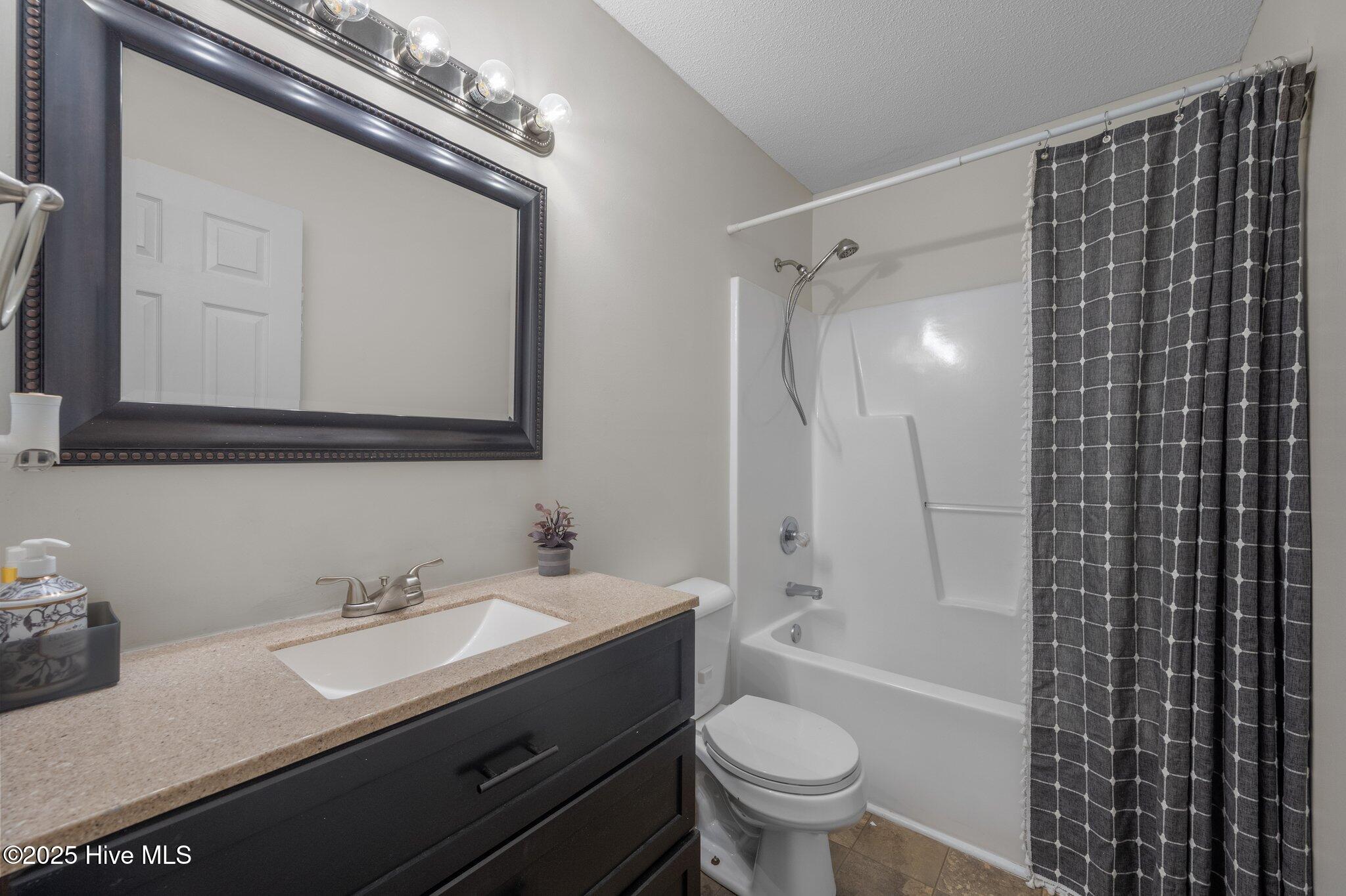 302 Mertz Court Property Photo 28