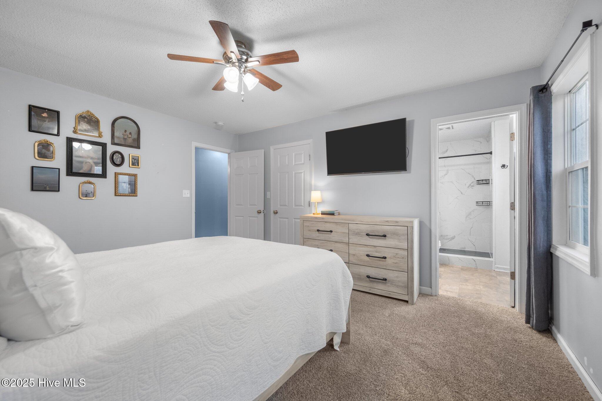 302 Mertz Court Property Photo 32