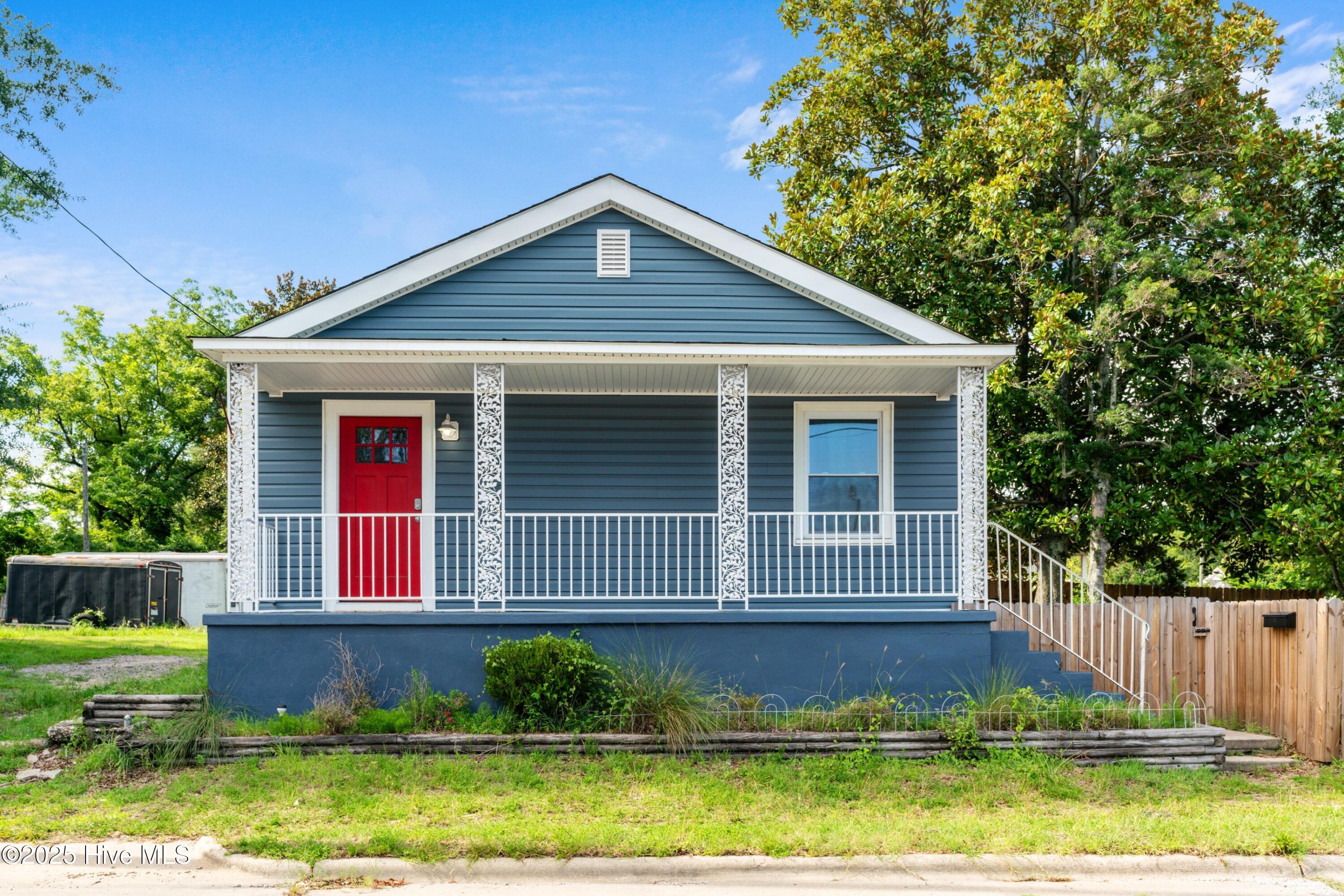 917 Wooster Street Property Photo
