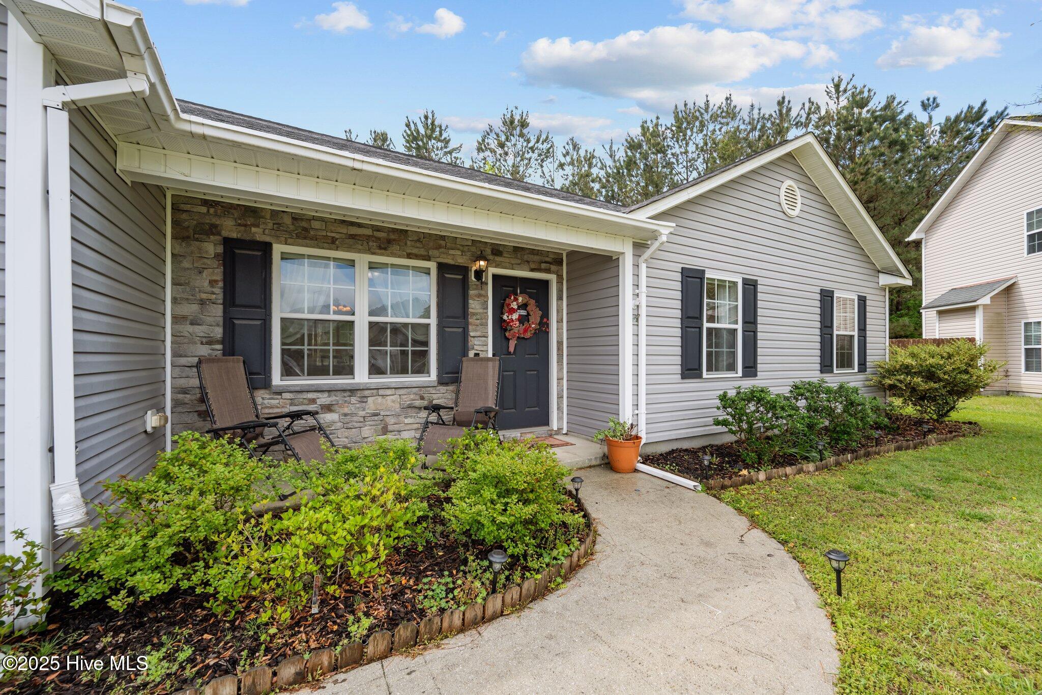 1006 Hollyfield Court Property Photo