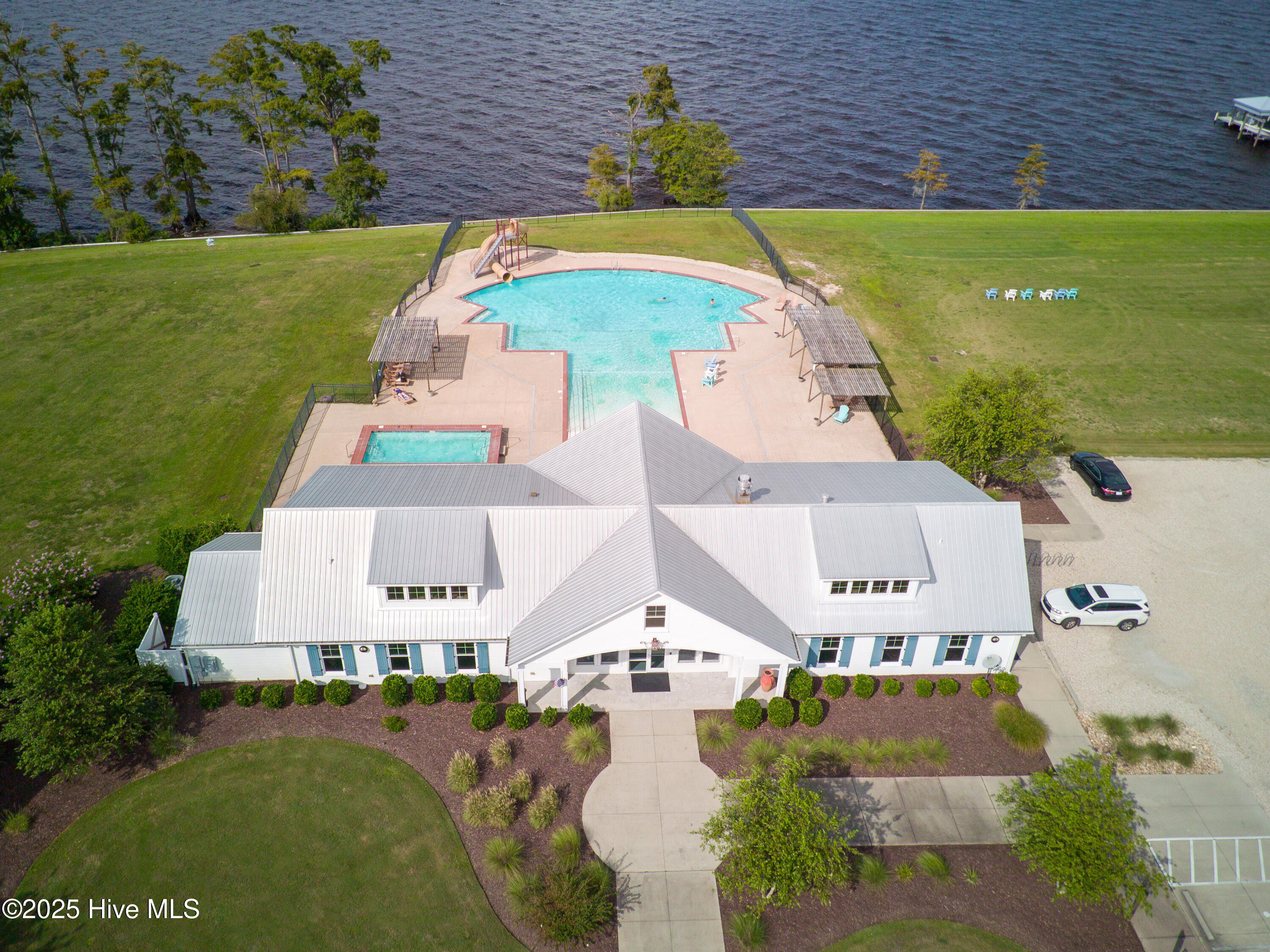 130 Prince Court Property Photo 12