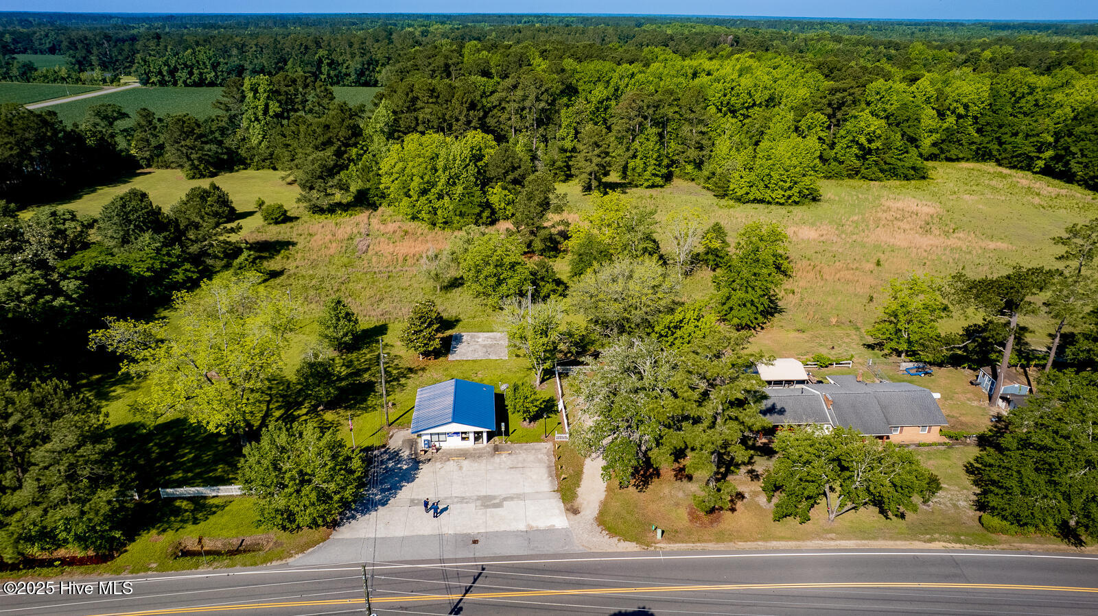 2193 Longwood Road Property Photo 14