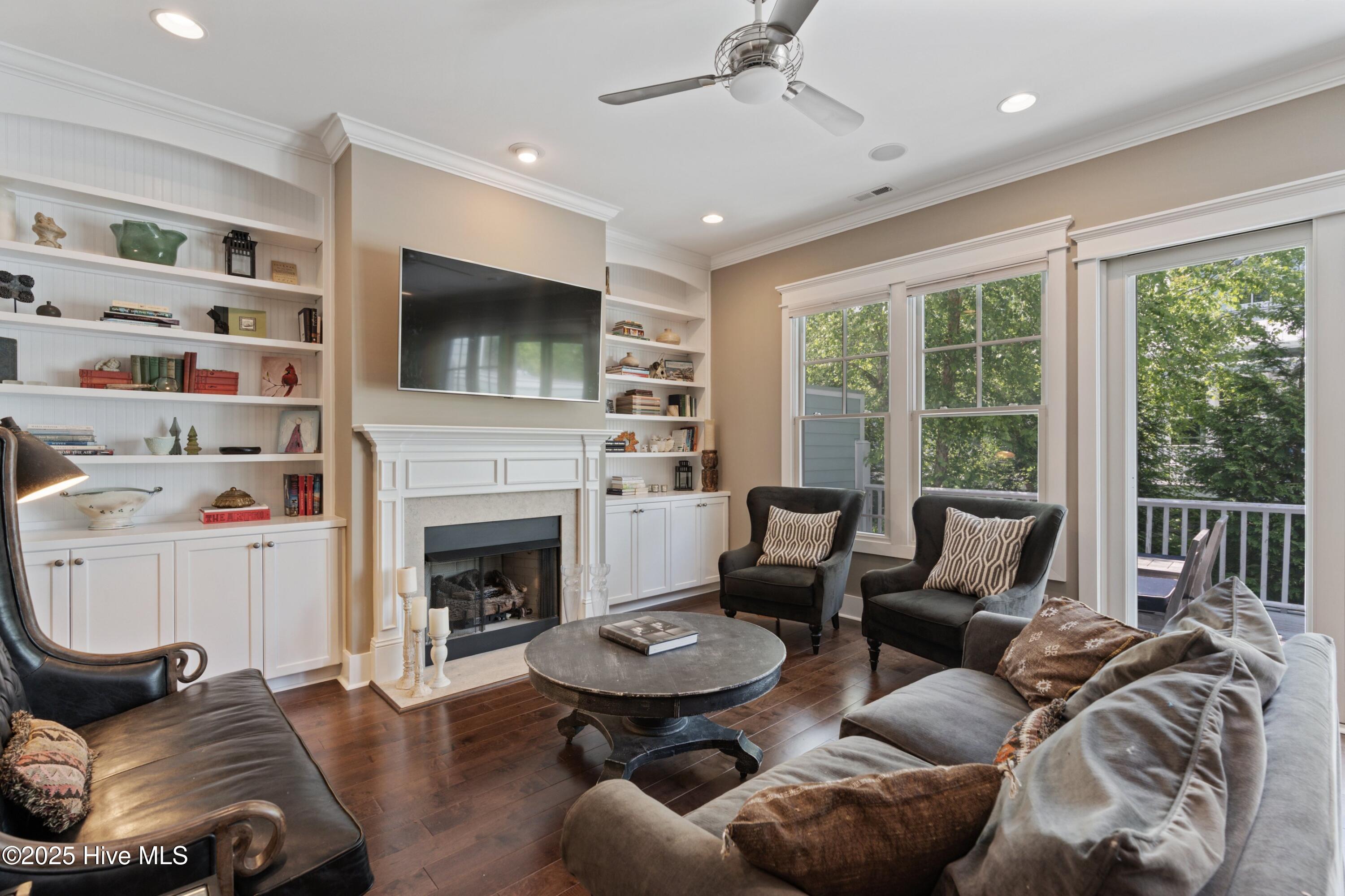 1727 Tearthumb Court Property Photo