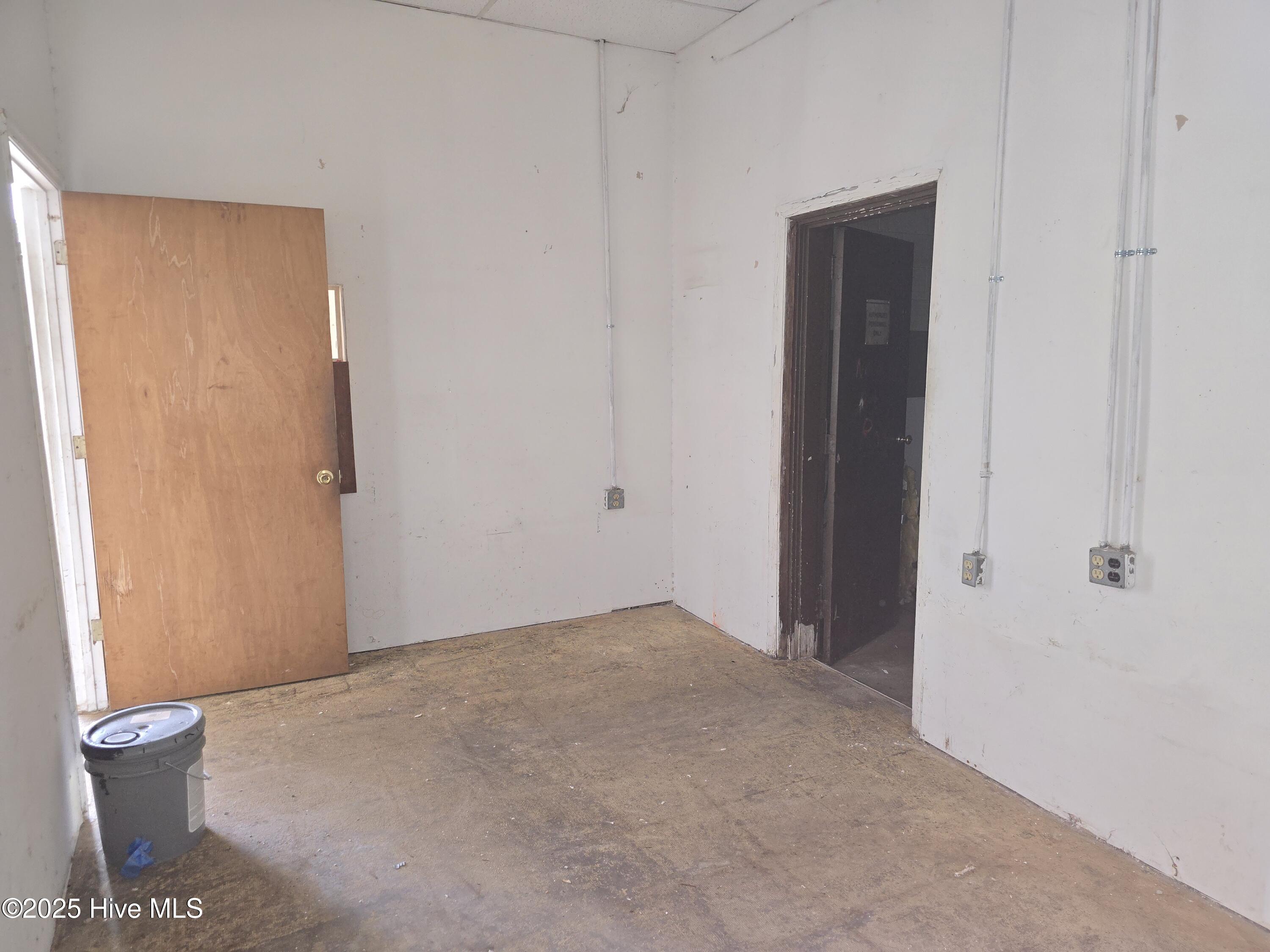 2329 Lejeune Boulevard Property Photo 19