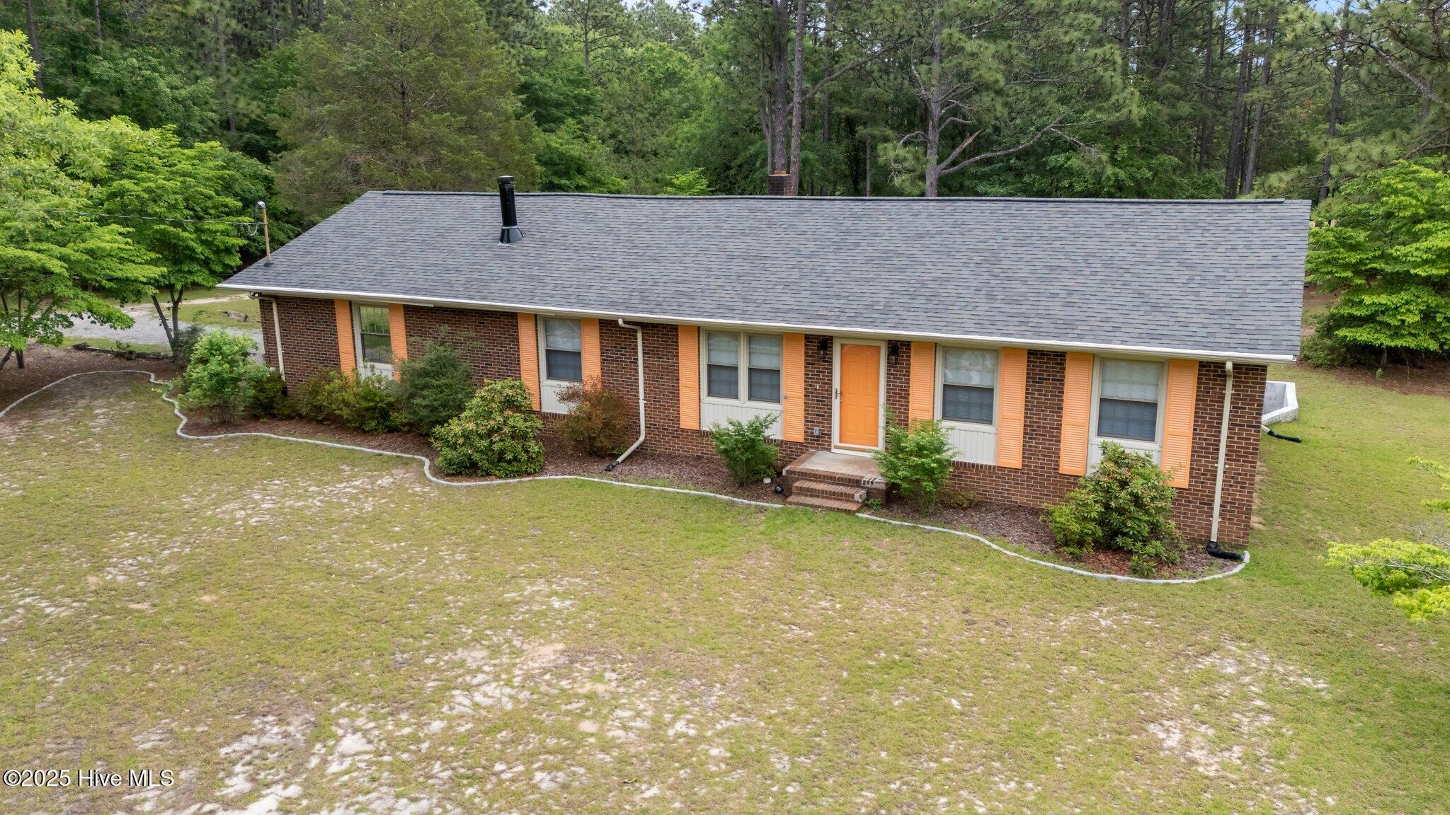 1504 Eastview Drive Property Photo 4