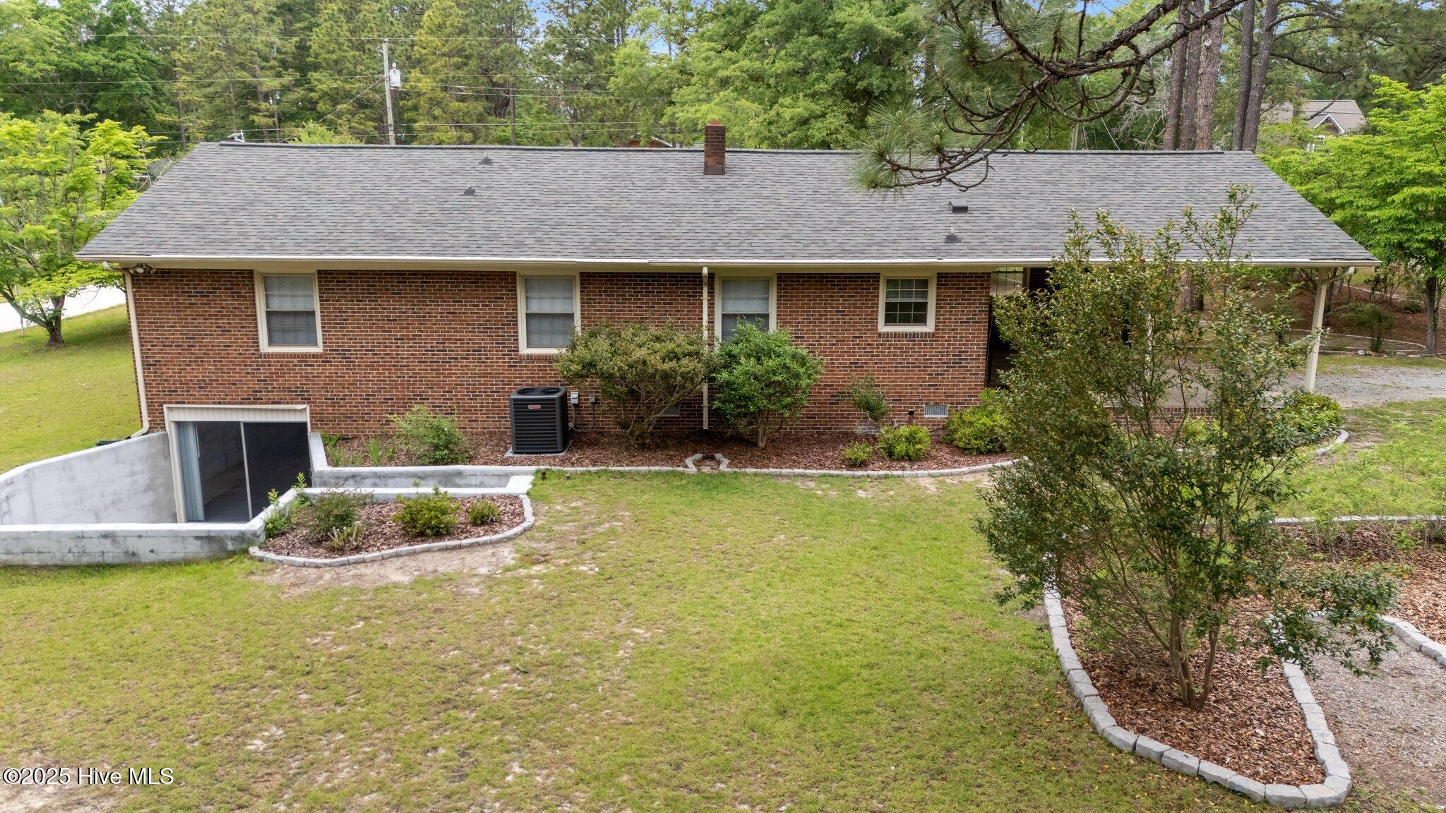 1504 Eastview Drive Property Photo 6