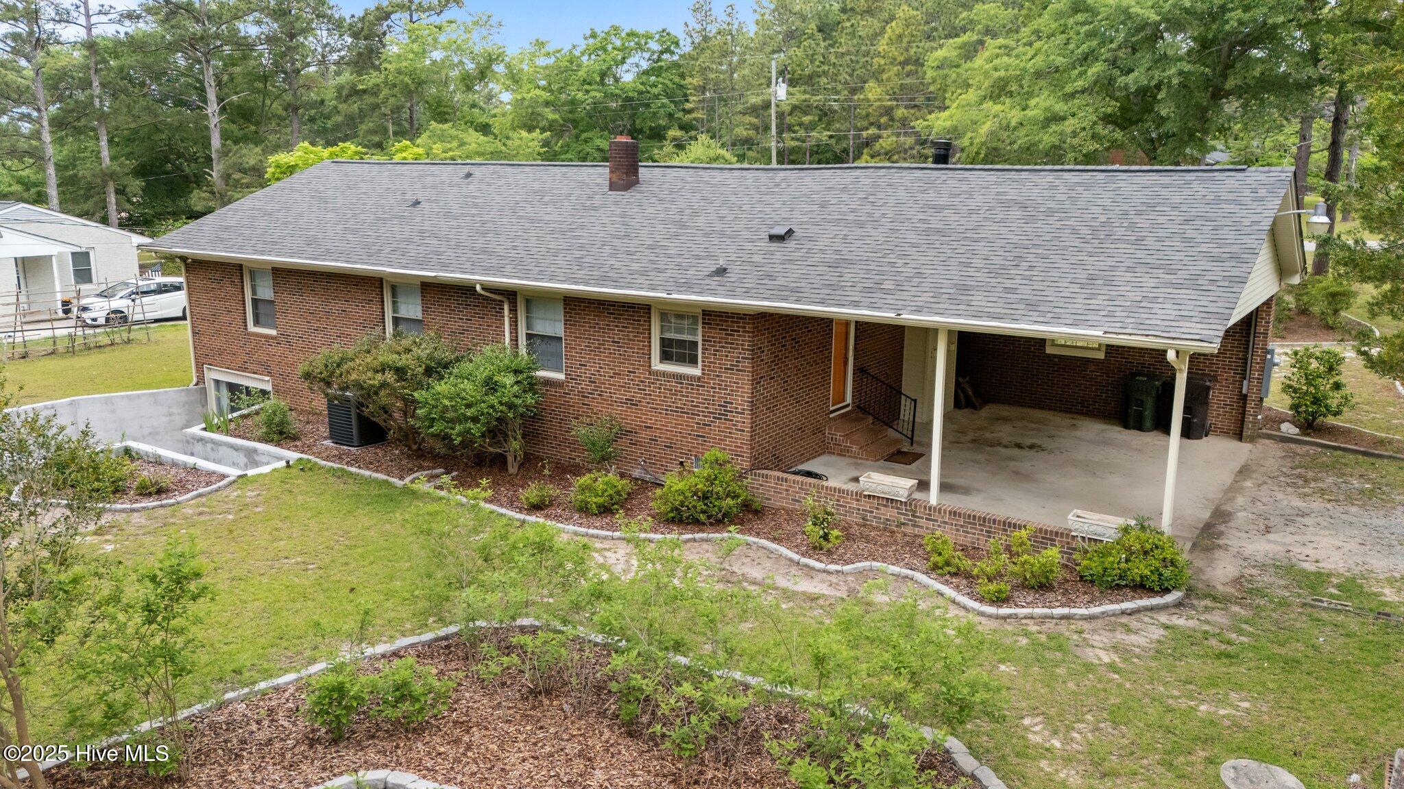 1504 Eastview Drive Property Photo 7