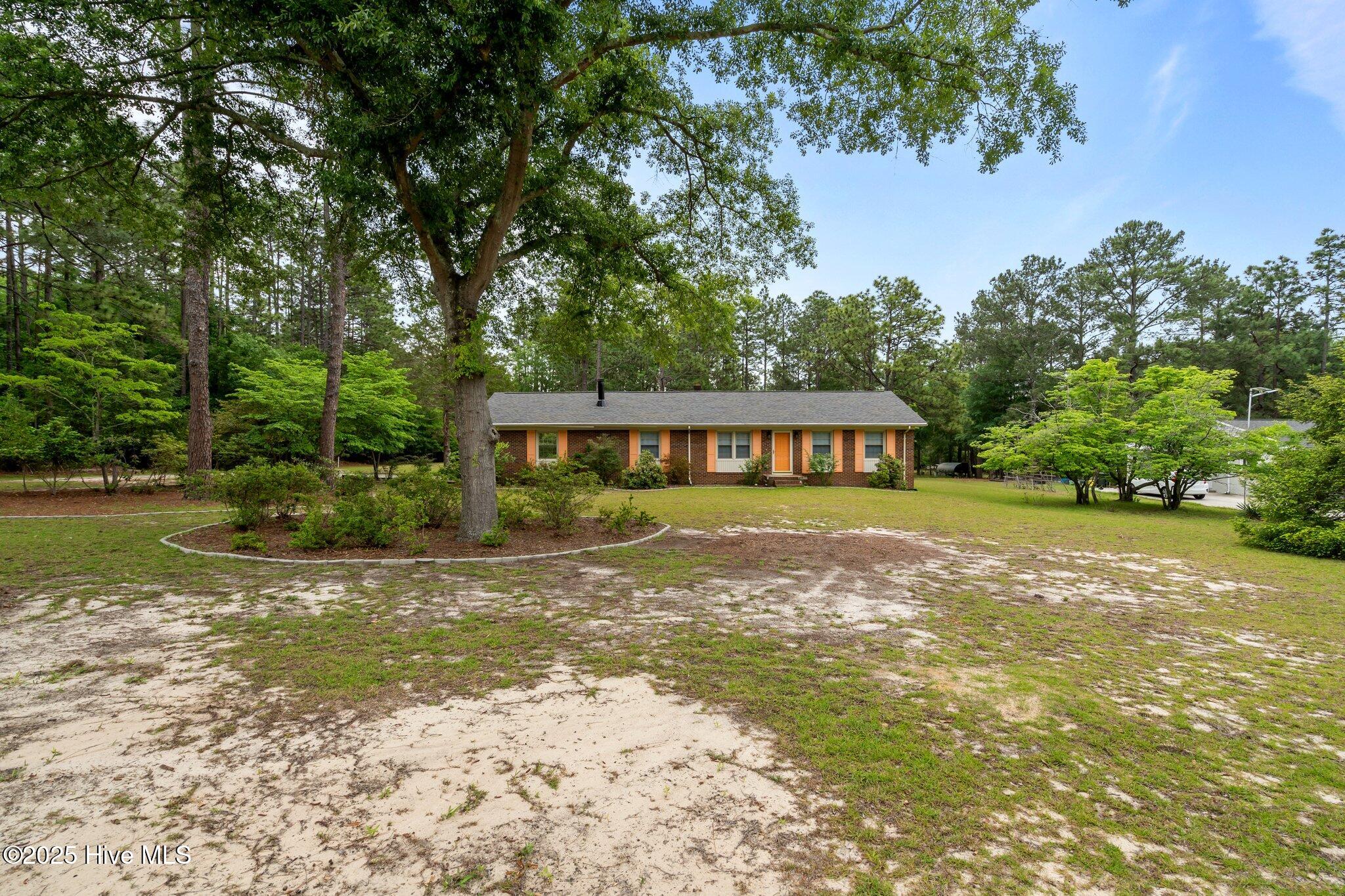 1504 Eastview Drive Property Photo 8