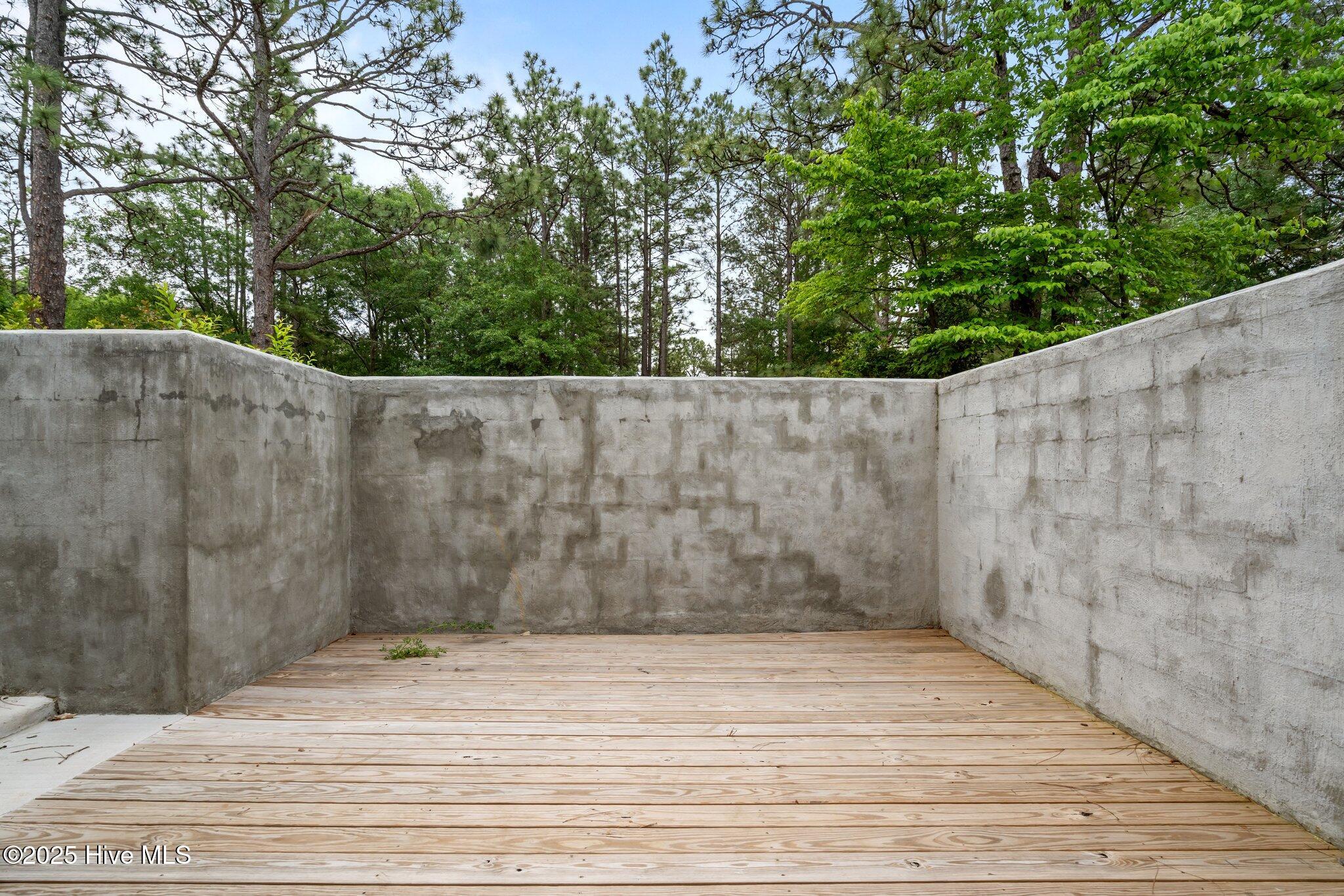 1504 Eastview Drive Property Photo 12