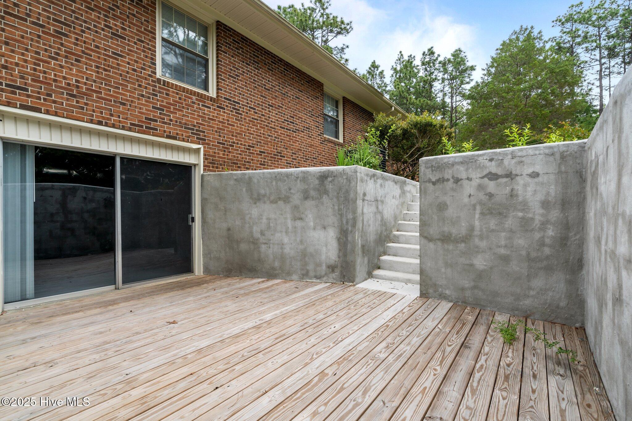 1504 Eastview Drive Property Photo 13