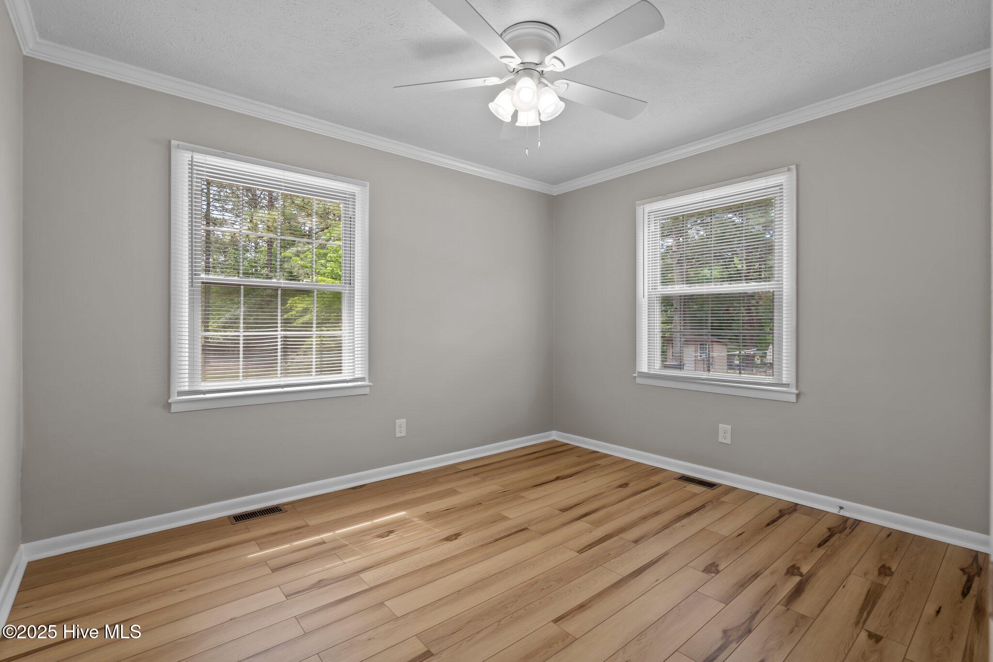 1504 Eastview Drive Property Photo 31