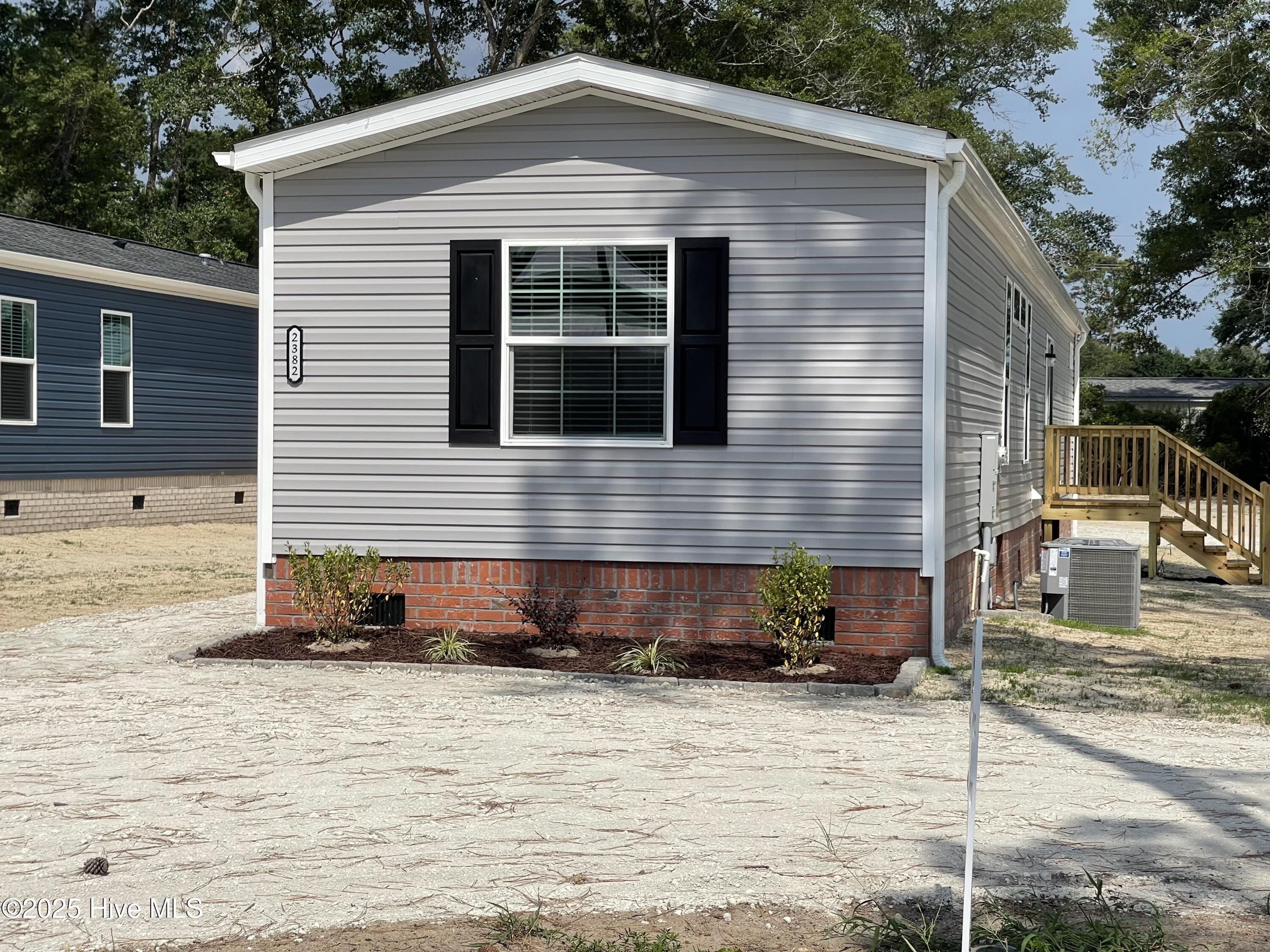 2382 Summer Place Drive Property Photo 3