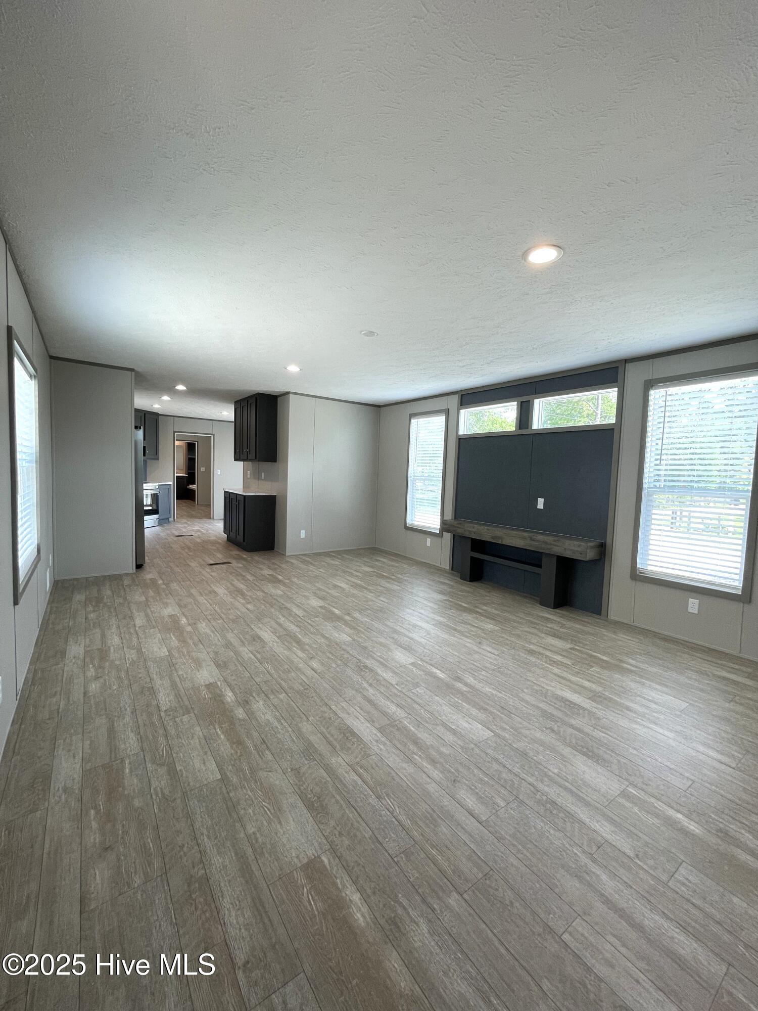 2382 Summer Place Drive Property Photo 4