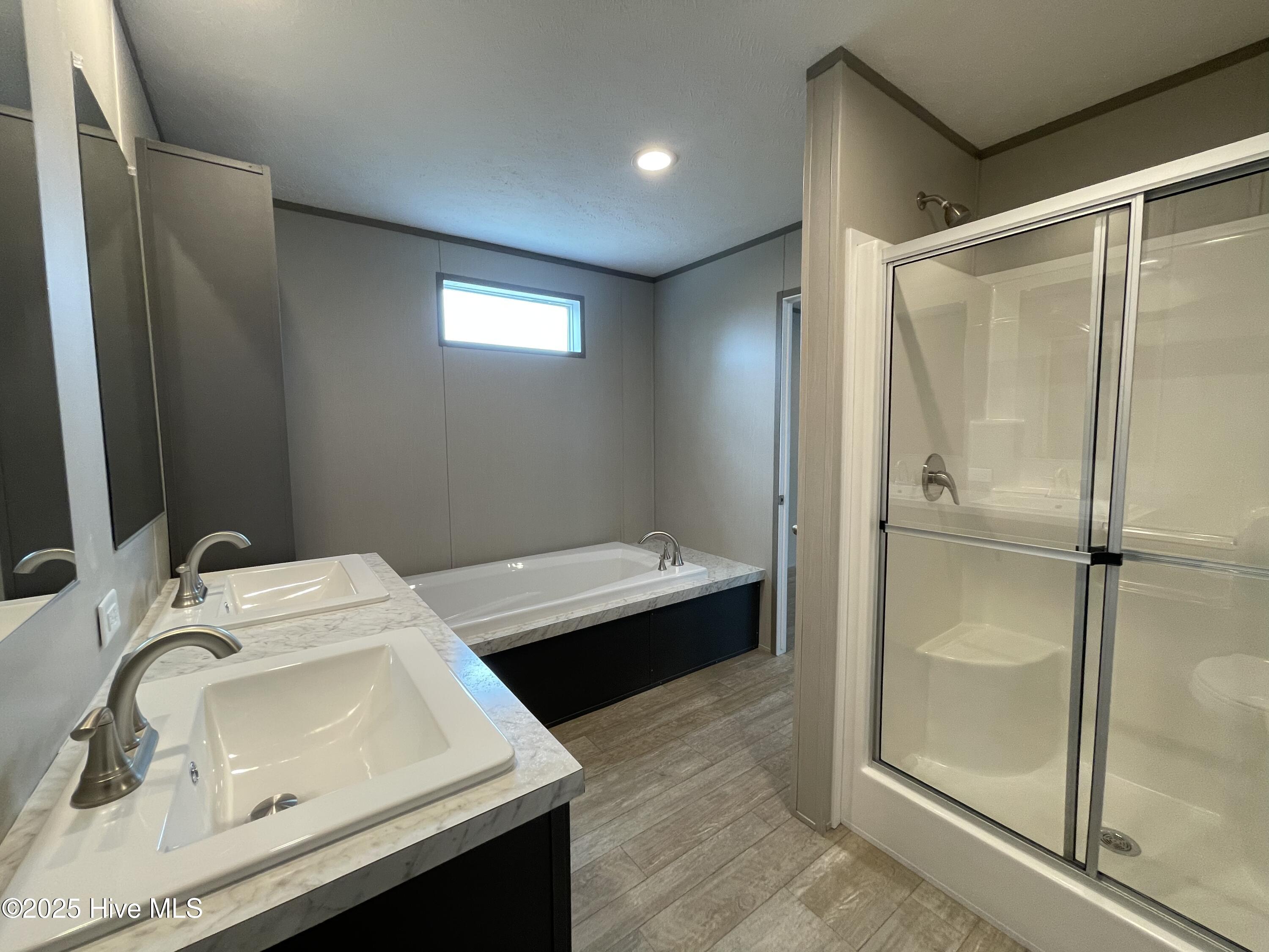 2382 Summer Place Drive Property Photo 14