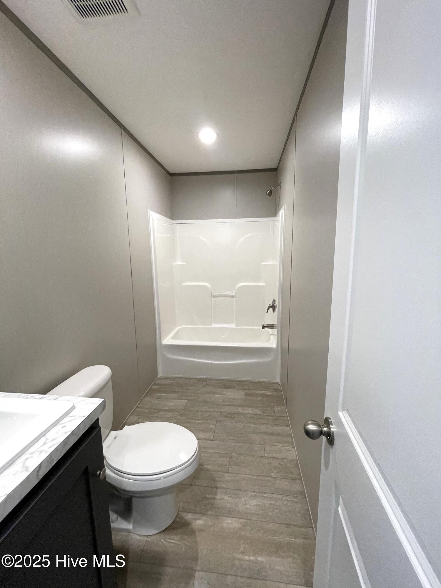 2382 Summer Place Drive Property Photo 20