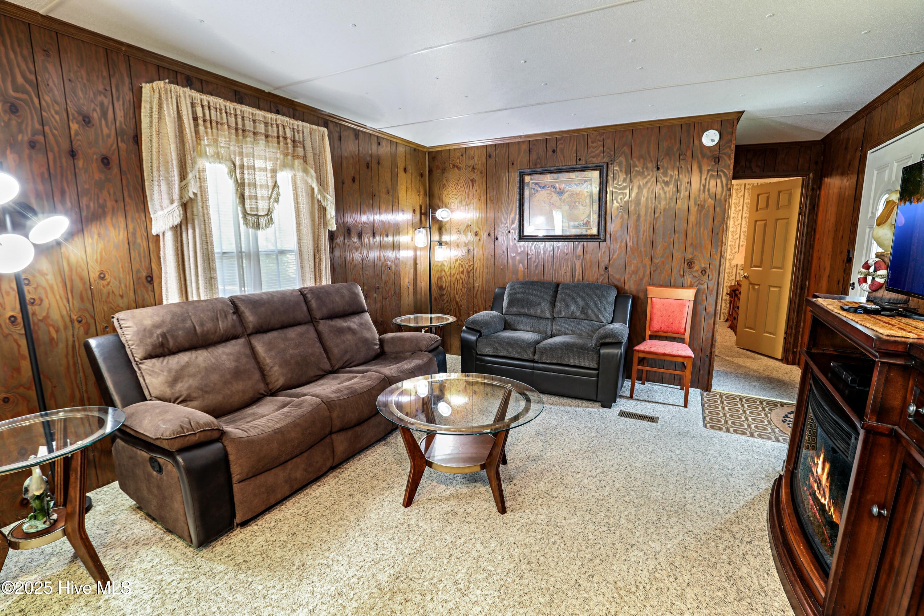 4676 Southgate Boulevard Property Photo 6