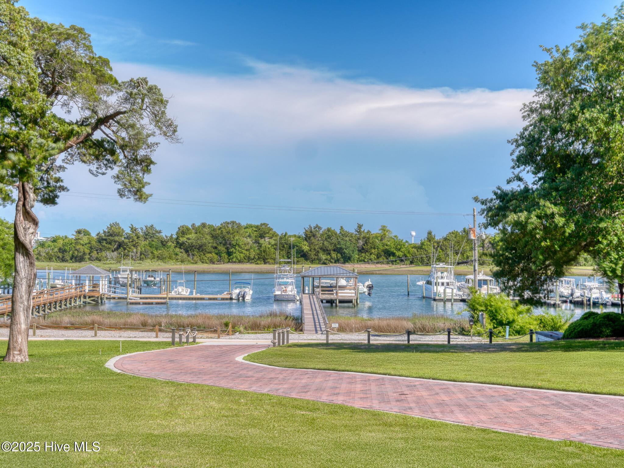 1205 Airlie Road Property Photo