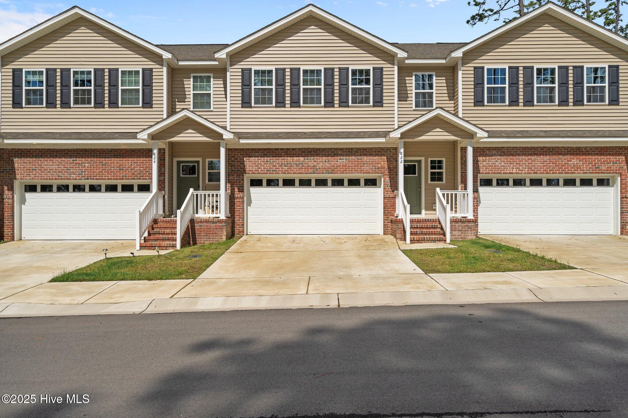 822 Ducks Landing Property Photo