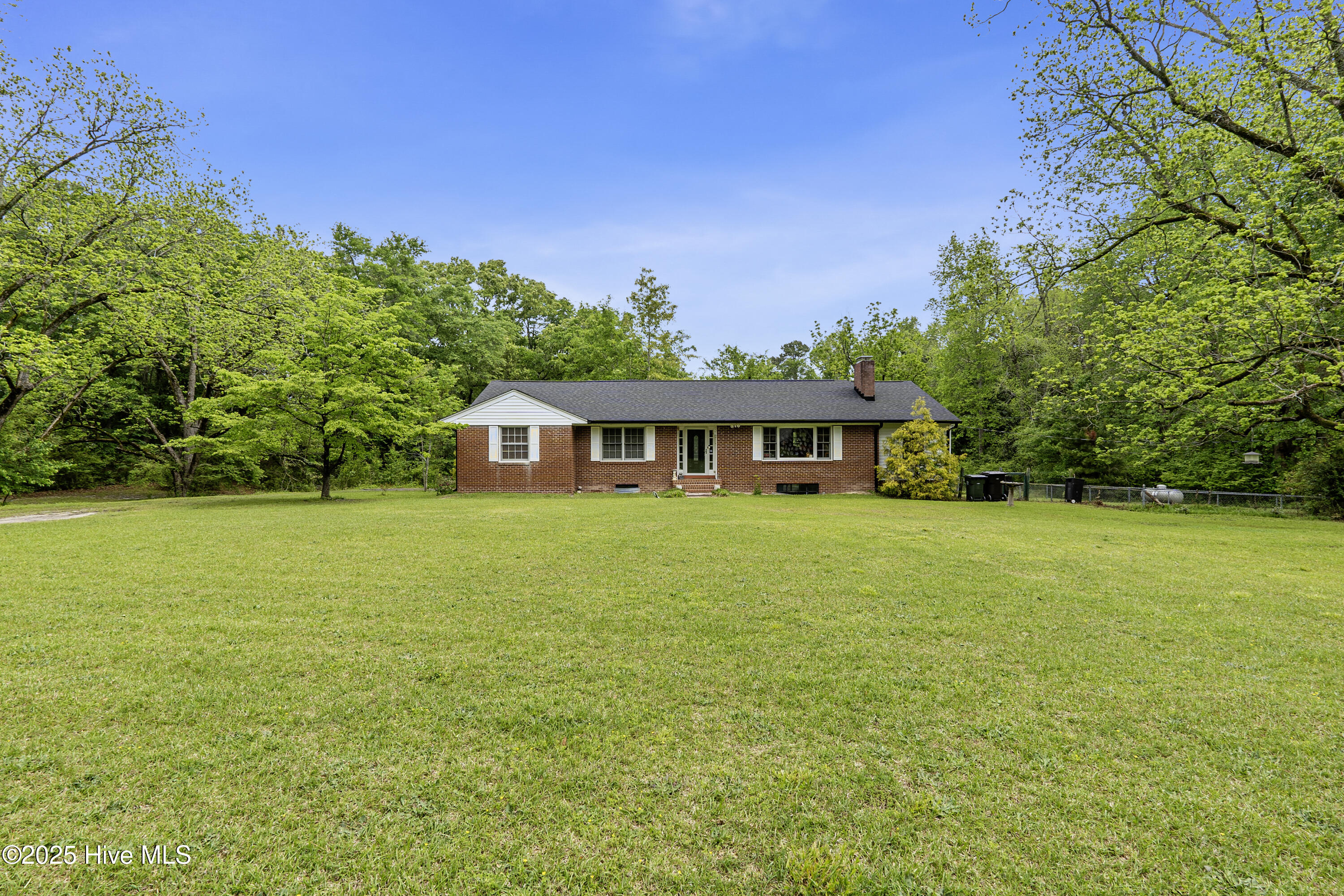 621 Bethesda Avenue Property Photo