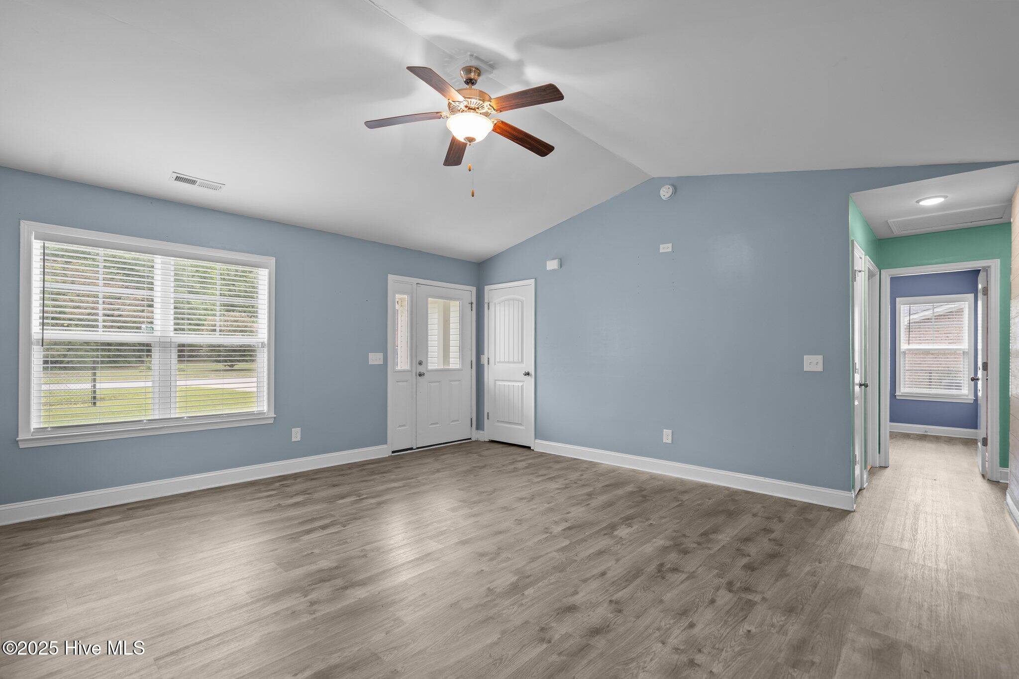 9508 Blake Circle Property Photo 5