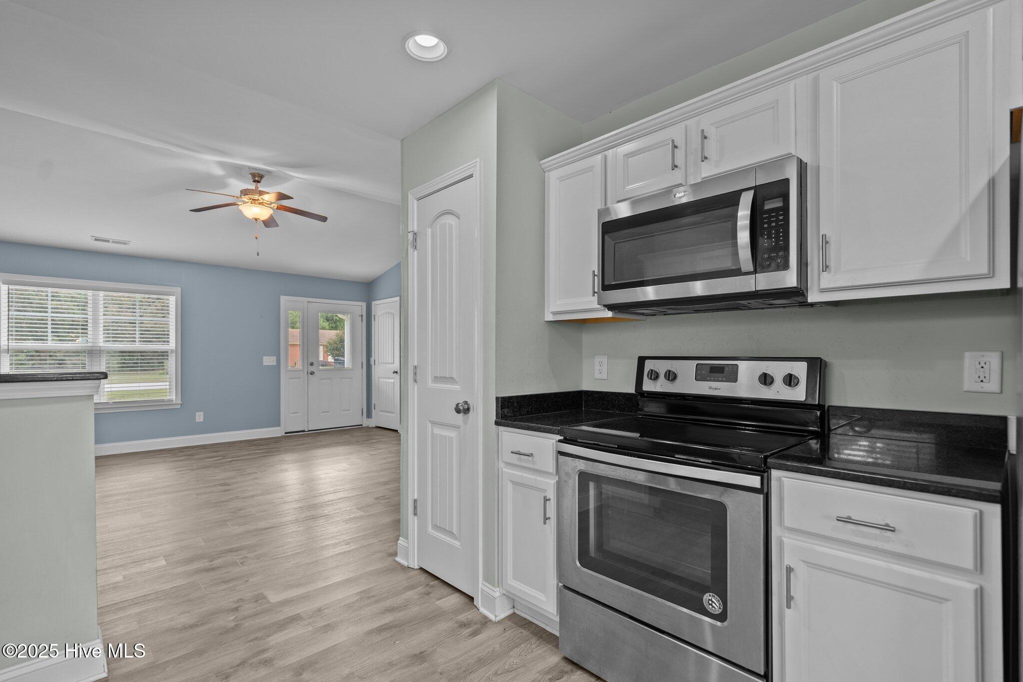 9508 Blake Circle Property Photo 8