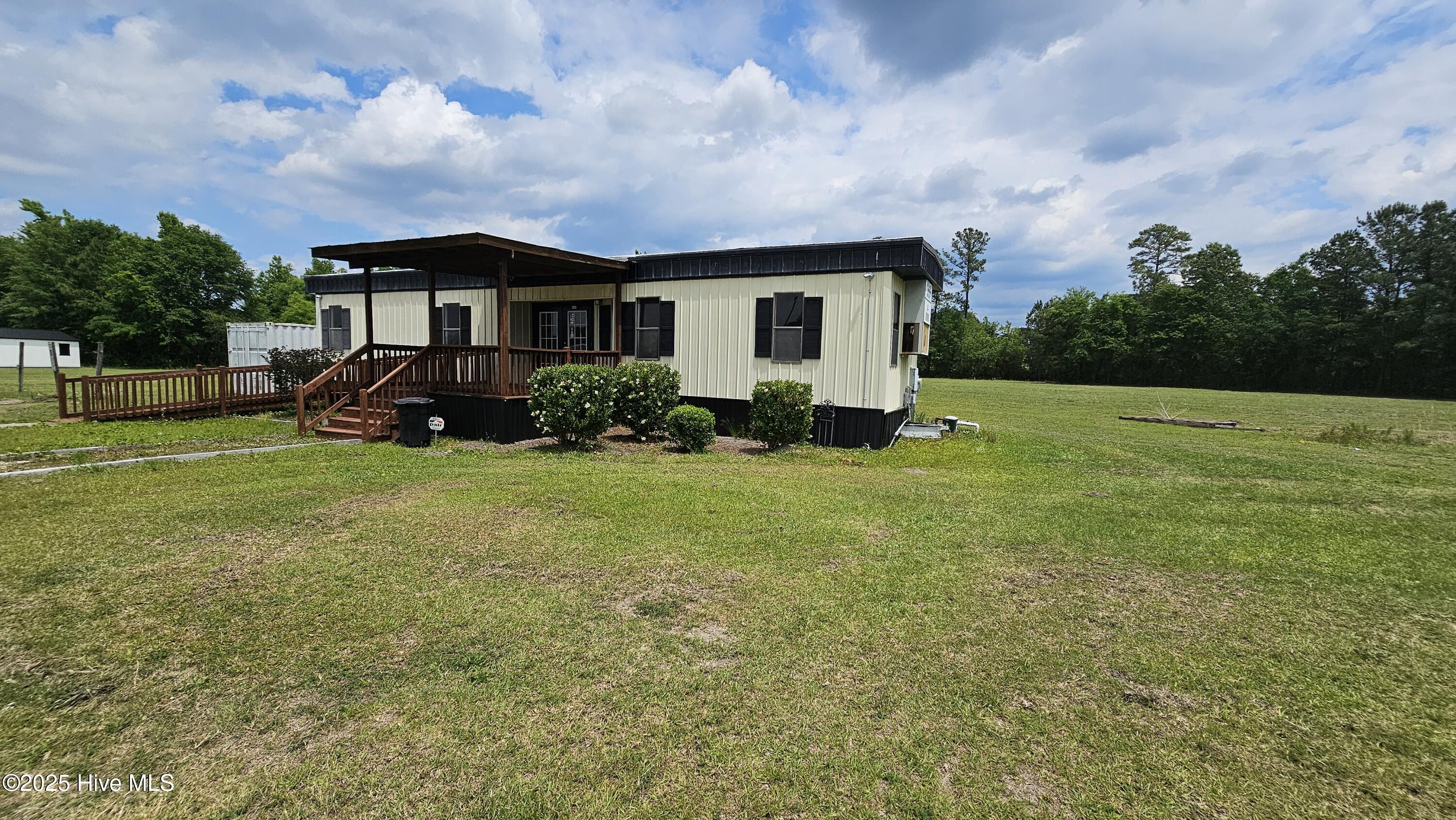 6020 Richlands Highway Property Photo 2