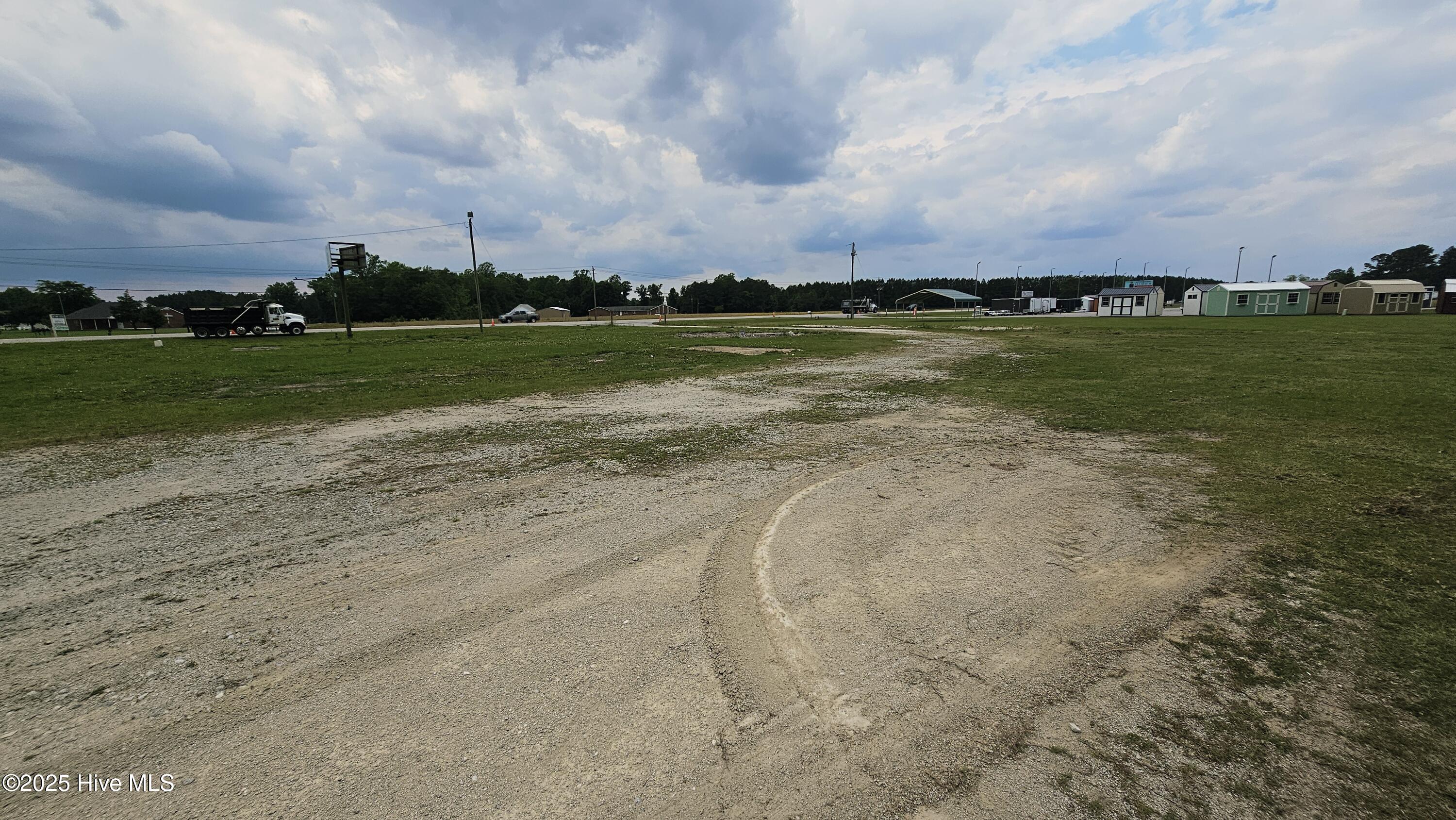 6020 Richlands Highway Property Photo 4
