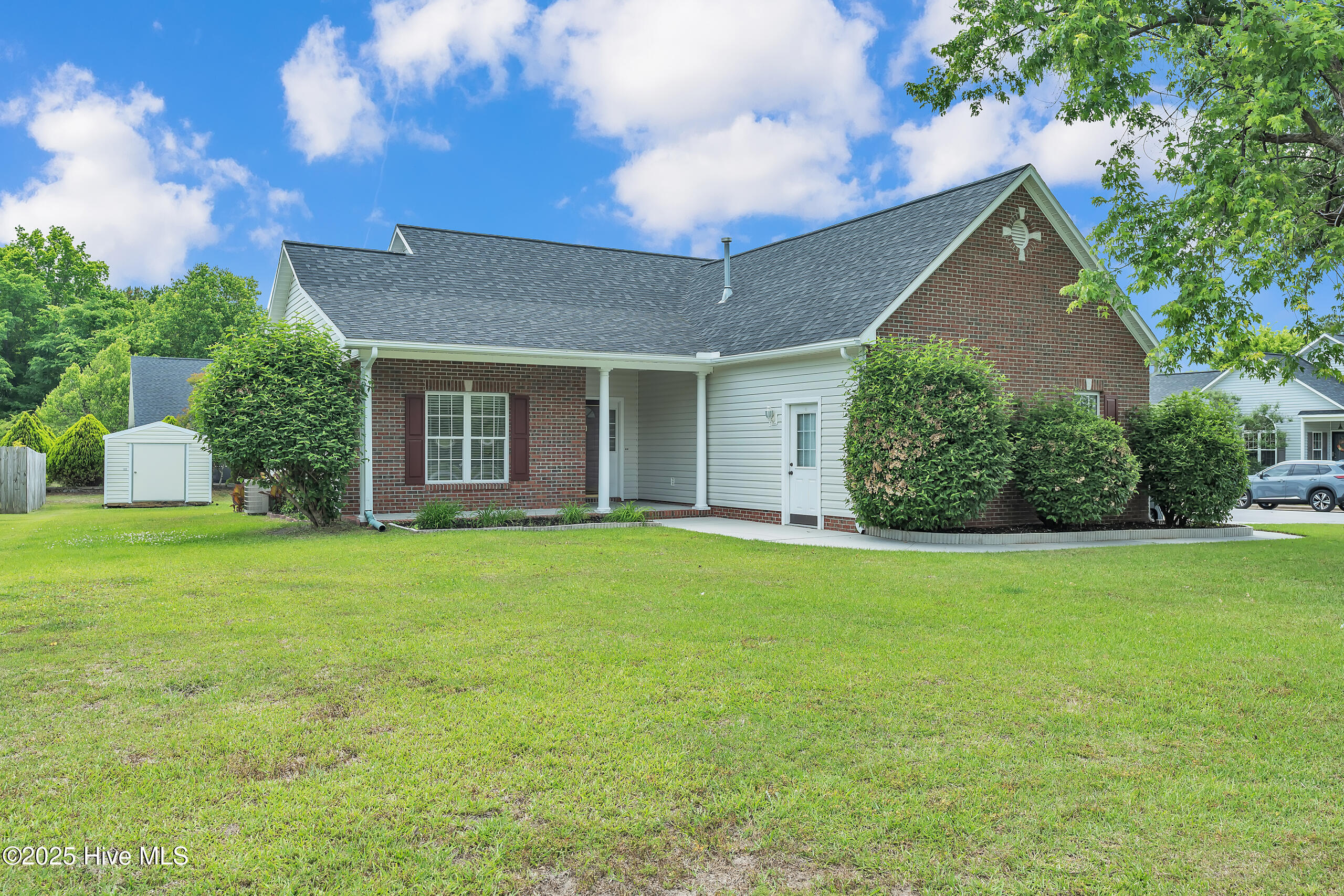 302 Fairmont Lane Property Photo
