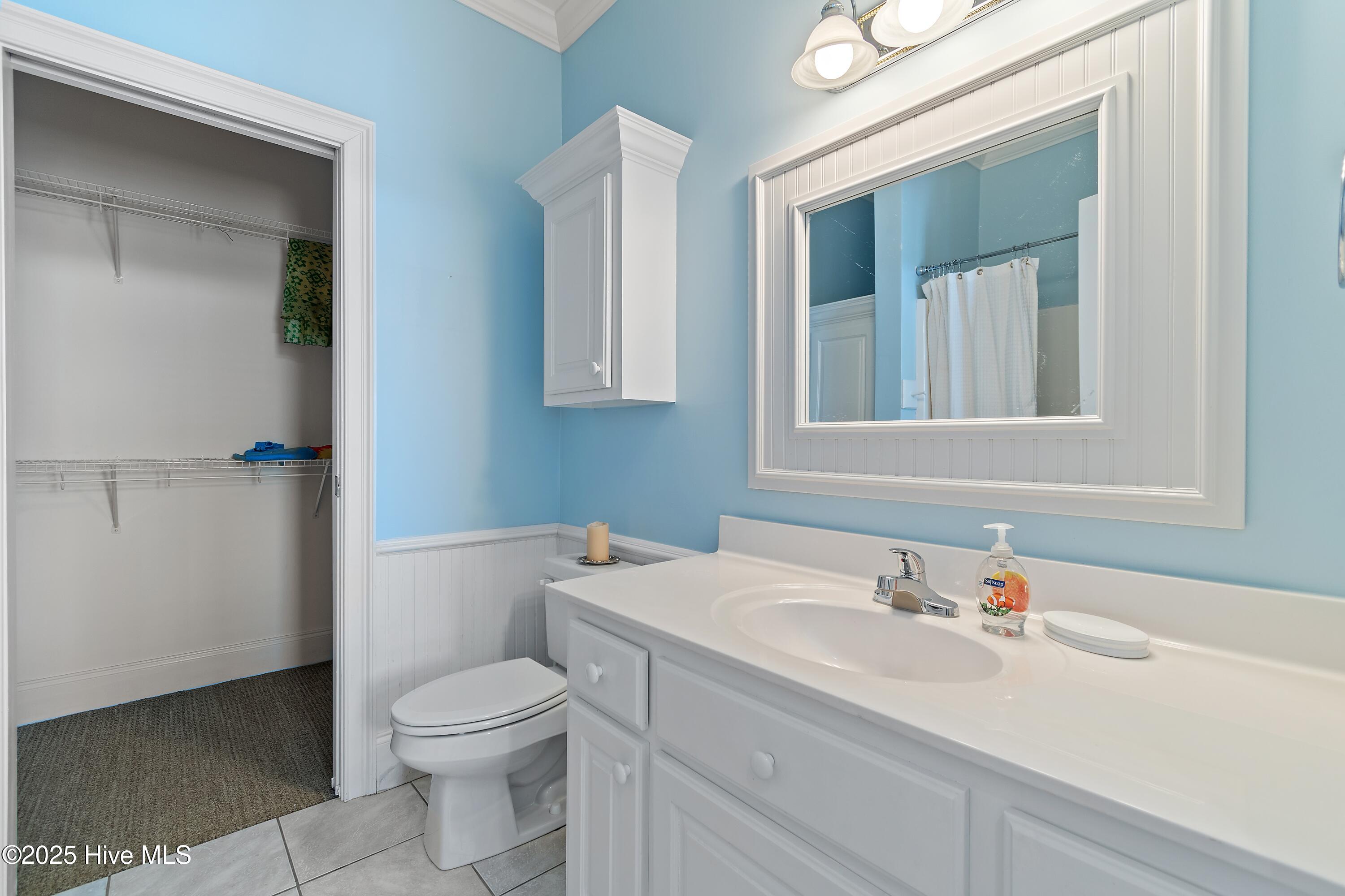 107 Waterway Crossing Court Property Photo 8