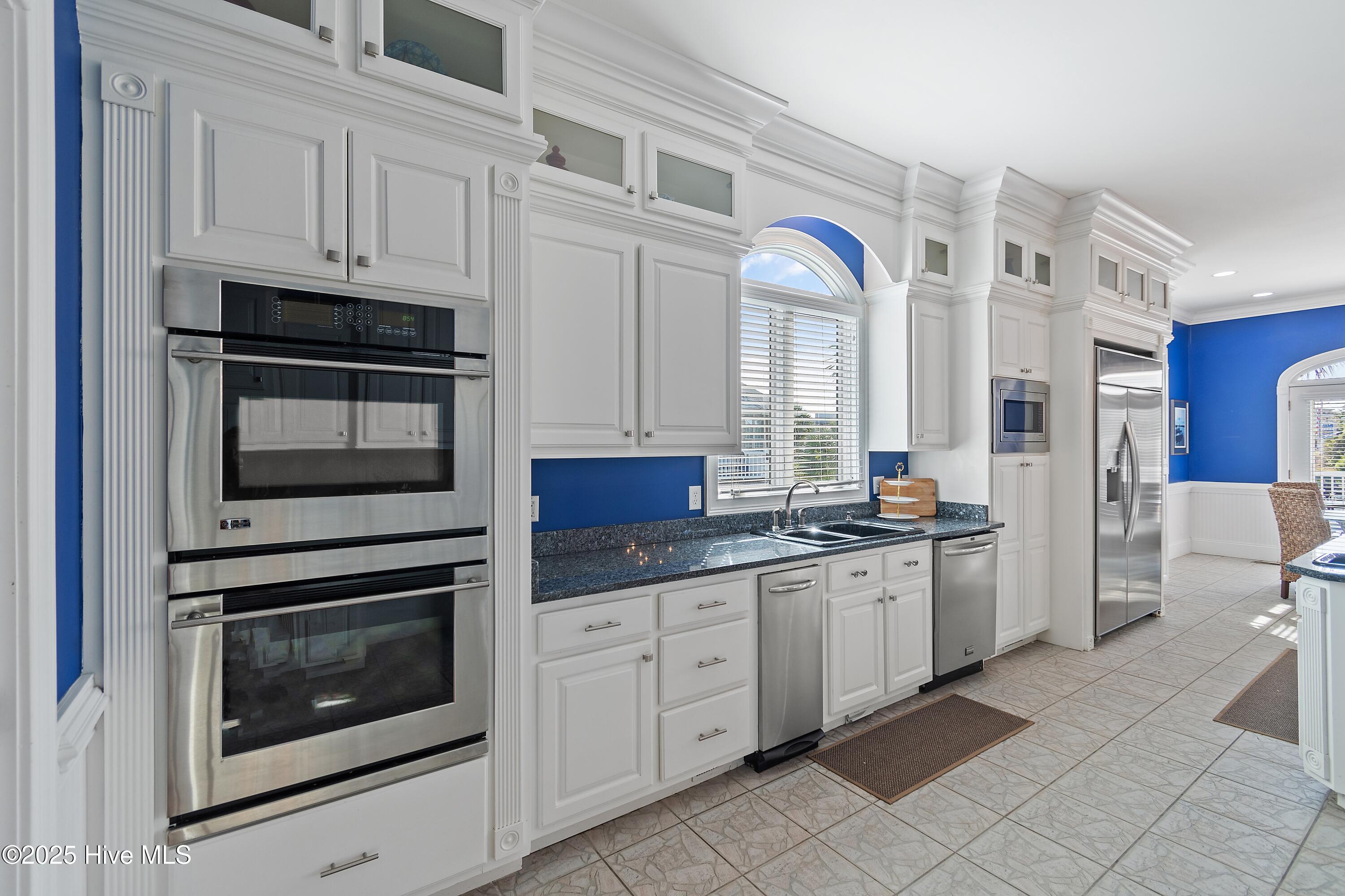 107 Waterway Crossing Court Property Photo 32
