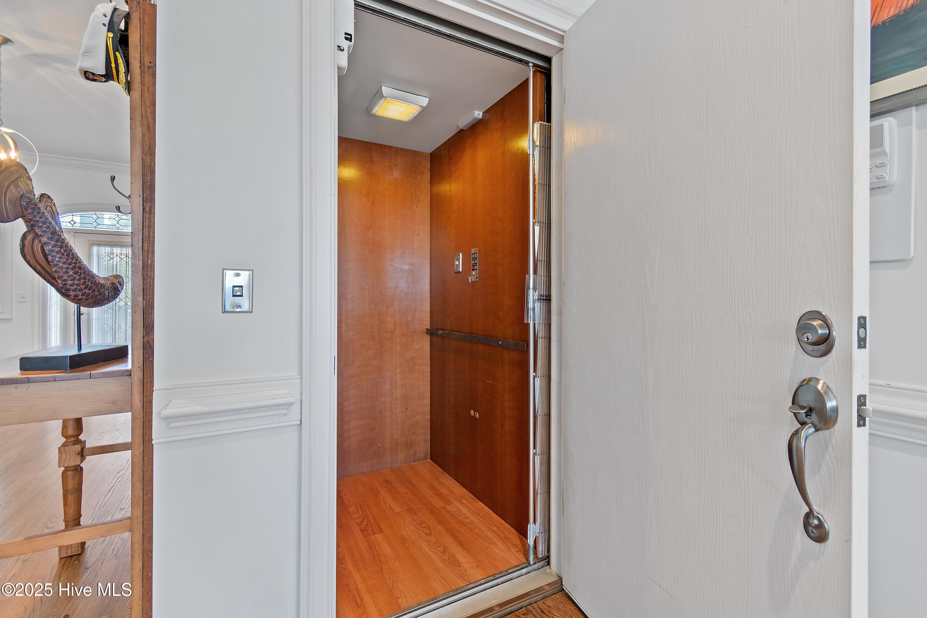 107 Waterway Crossing Court Property Photo 37