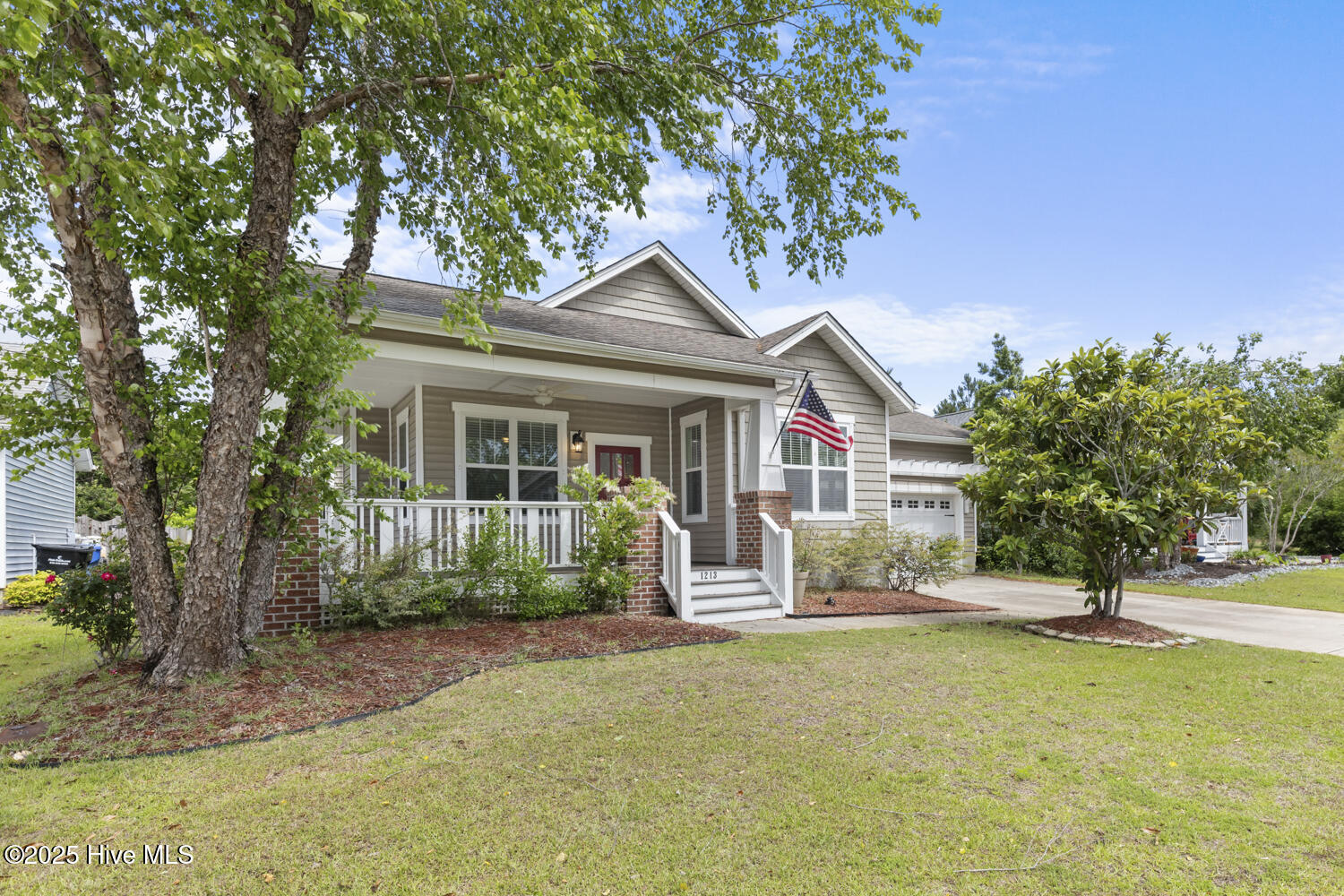 1213 Daisy Court Property Photo