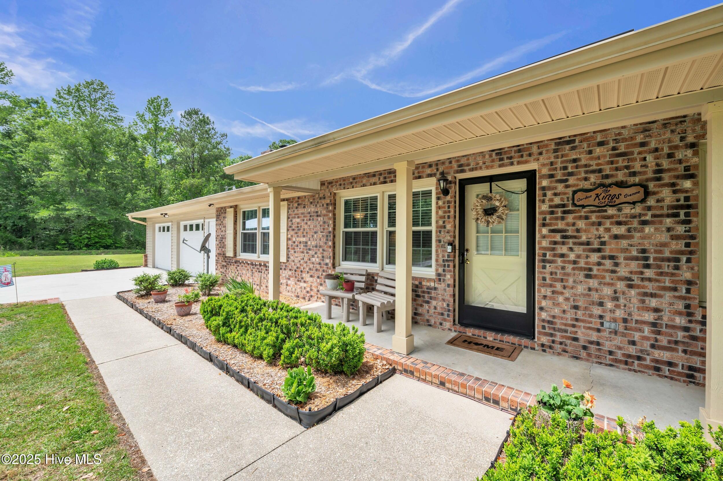 506 Dew Oil Plant Road Property Photo 4