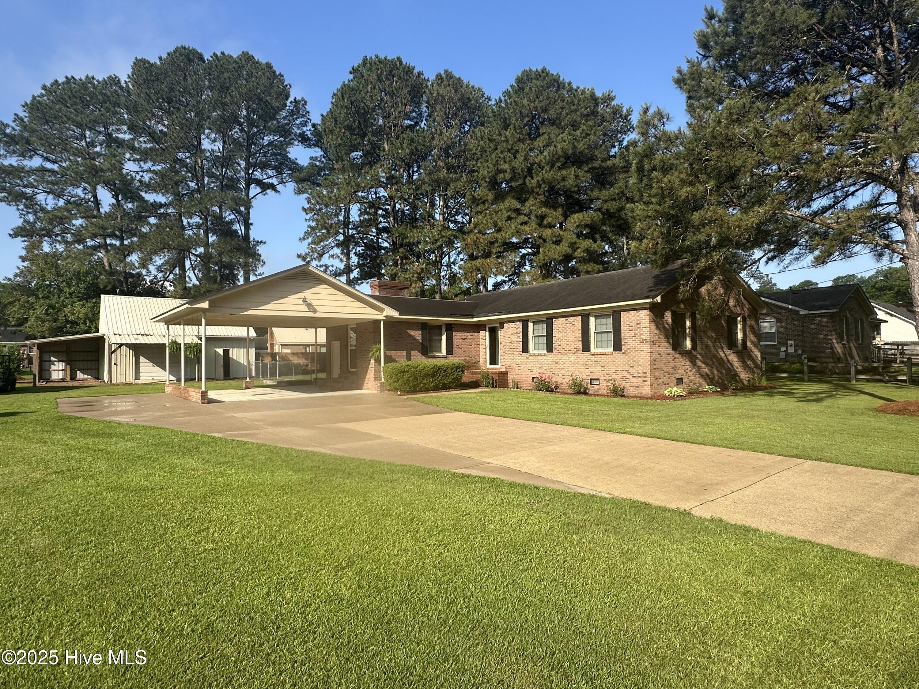 4834 Lakeview Road Property Photo
