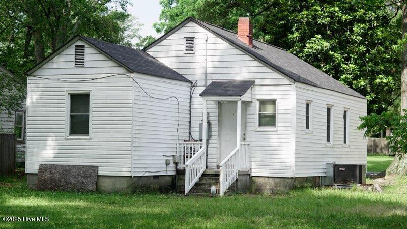 905 Pender Street Property Photo 4