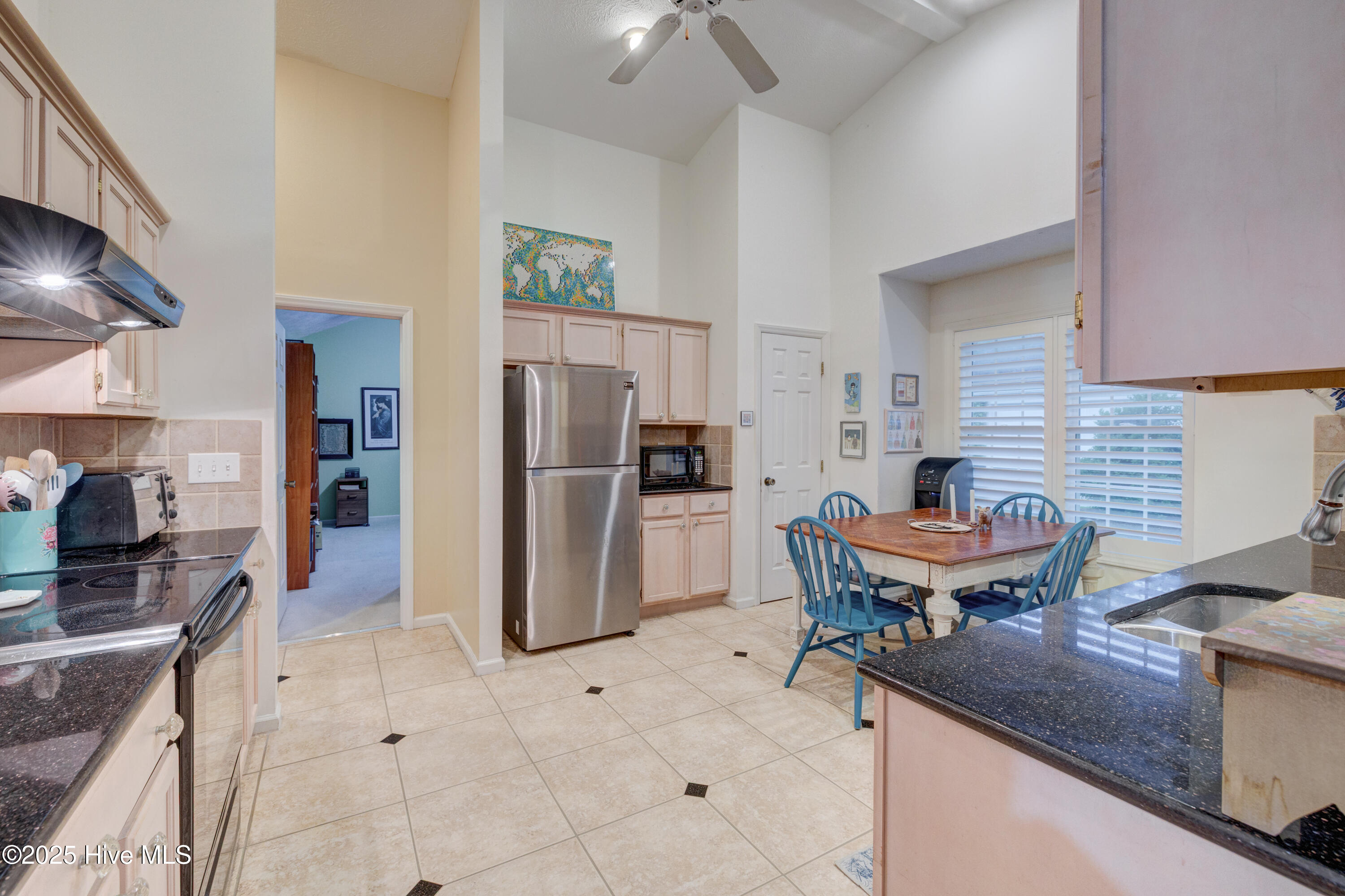 3508 Whispering Pines Court Property Photo 7