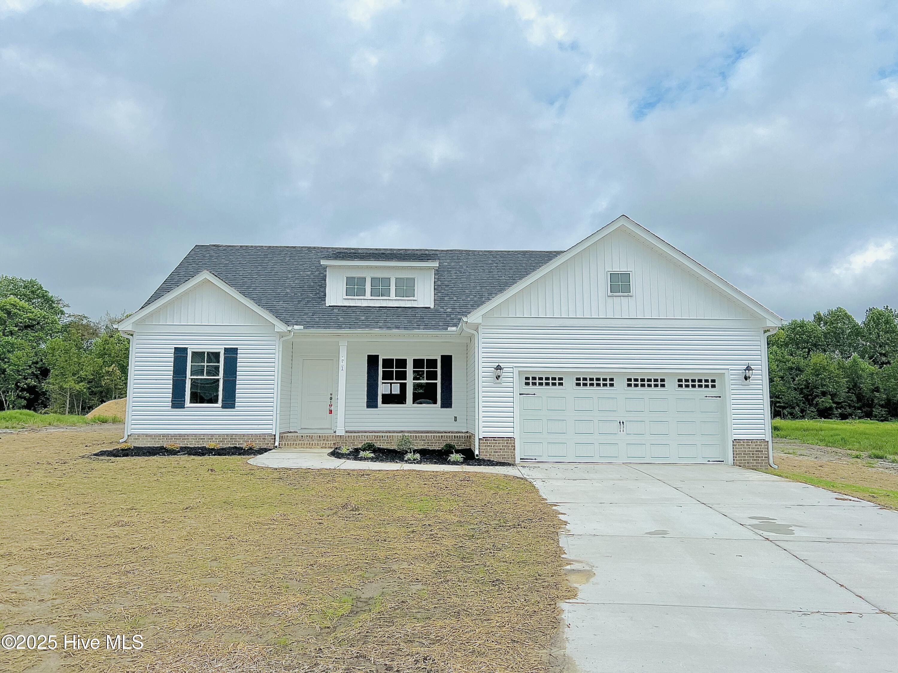 111 Sagewood Drive Property Photo 1