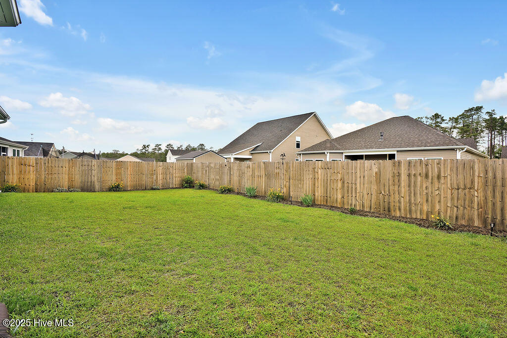 1592 E New Carraway Place Property Photo 29