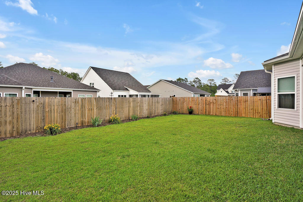 1592 E New Carraway Place Property Photo 32