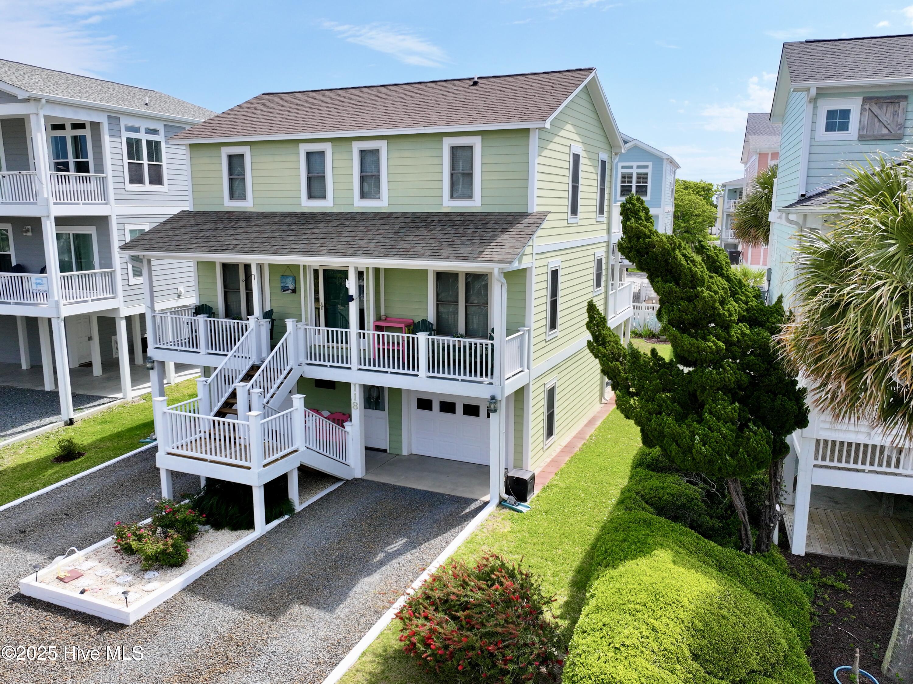 118 Clippership Drive Property Photo