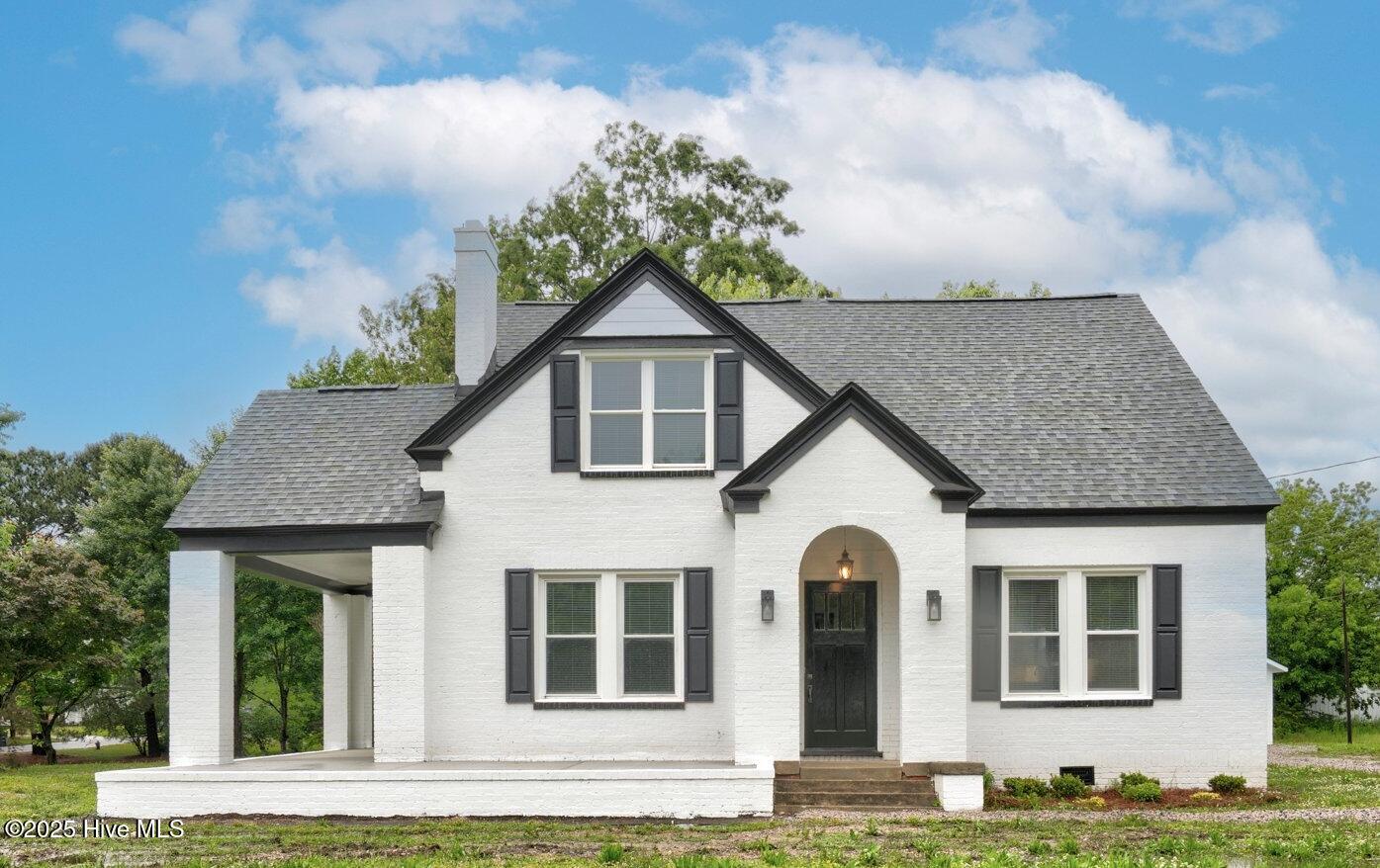 5024 Railroad Street Property Photo