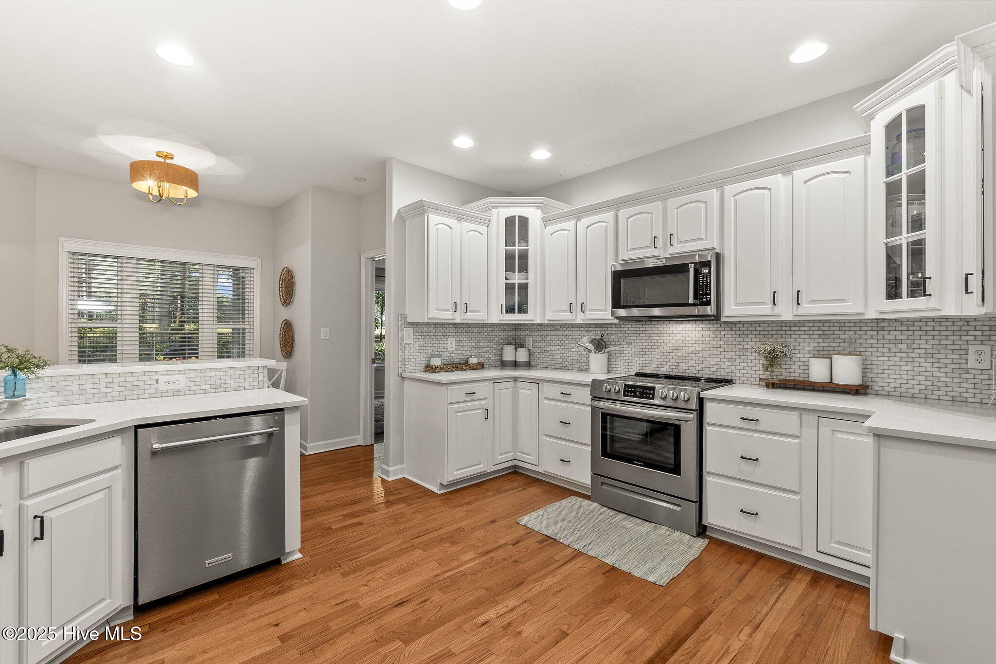 124 Sutton Drive Property Photo 15